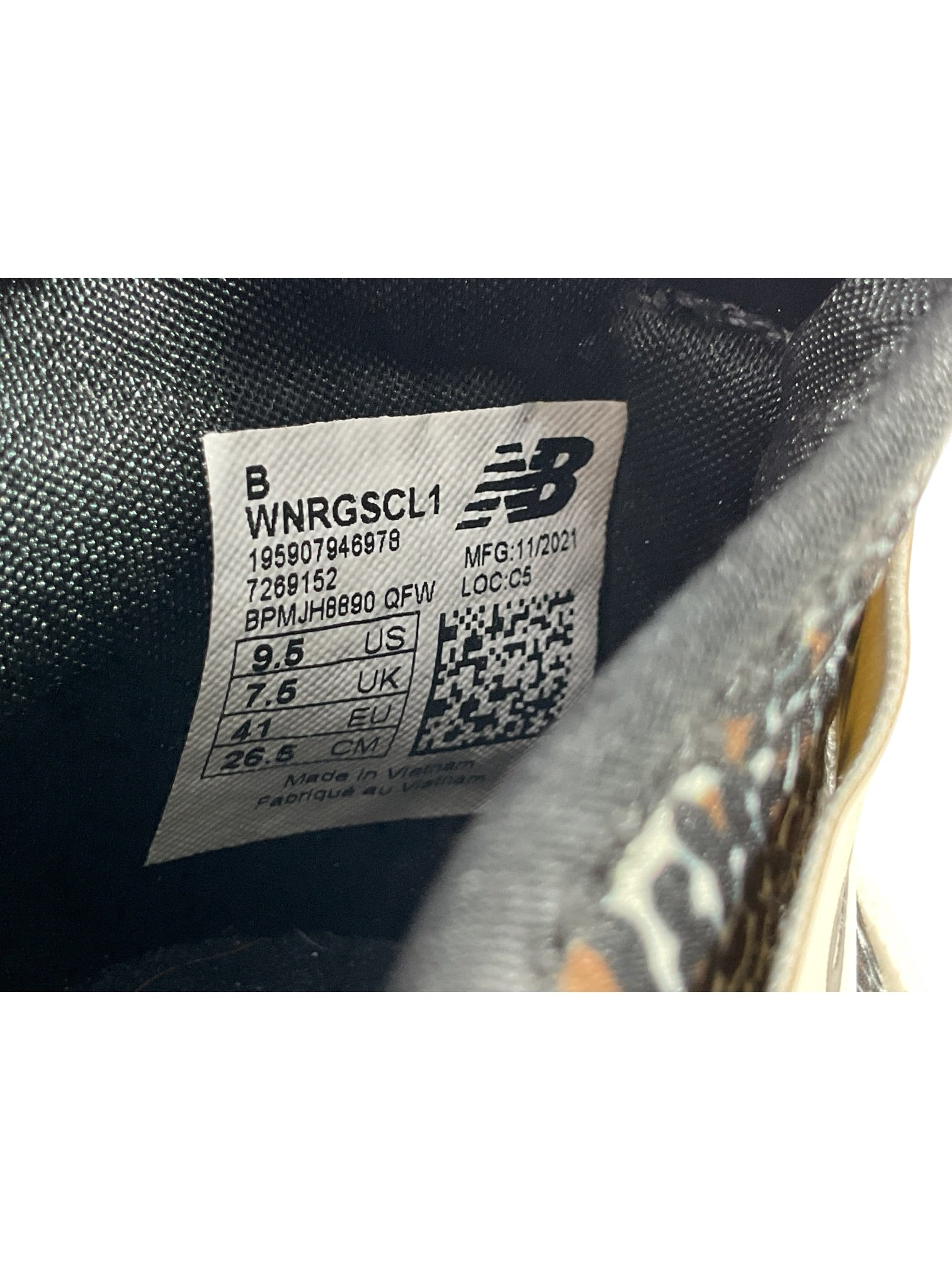 Tenis 9.5 (New Balance)