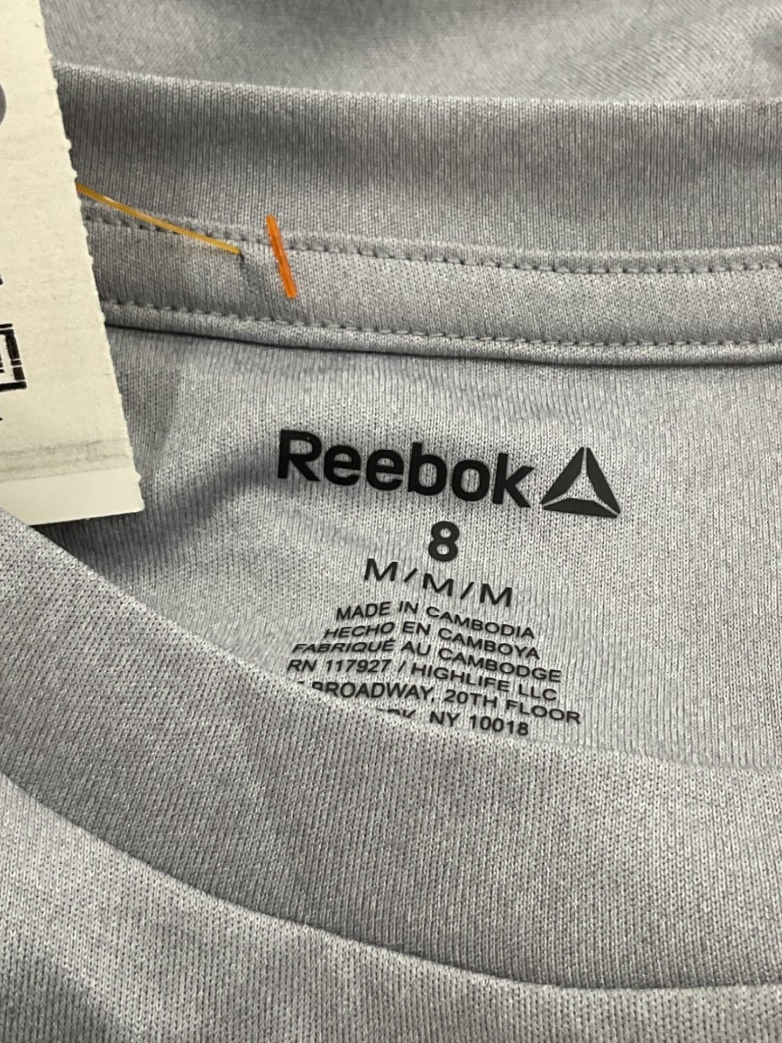 Camisa niño 8 (Reebok)
