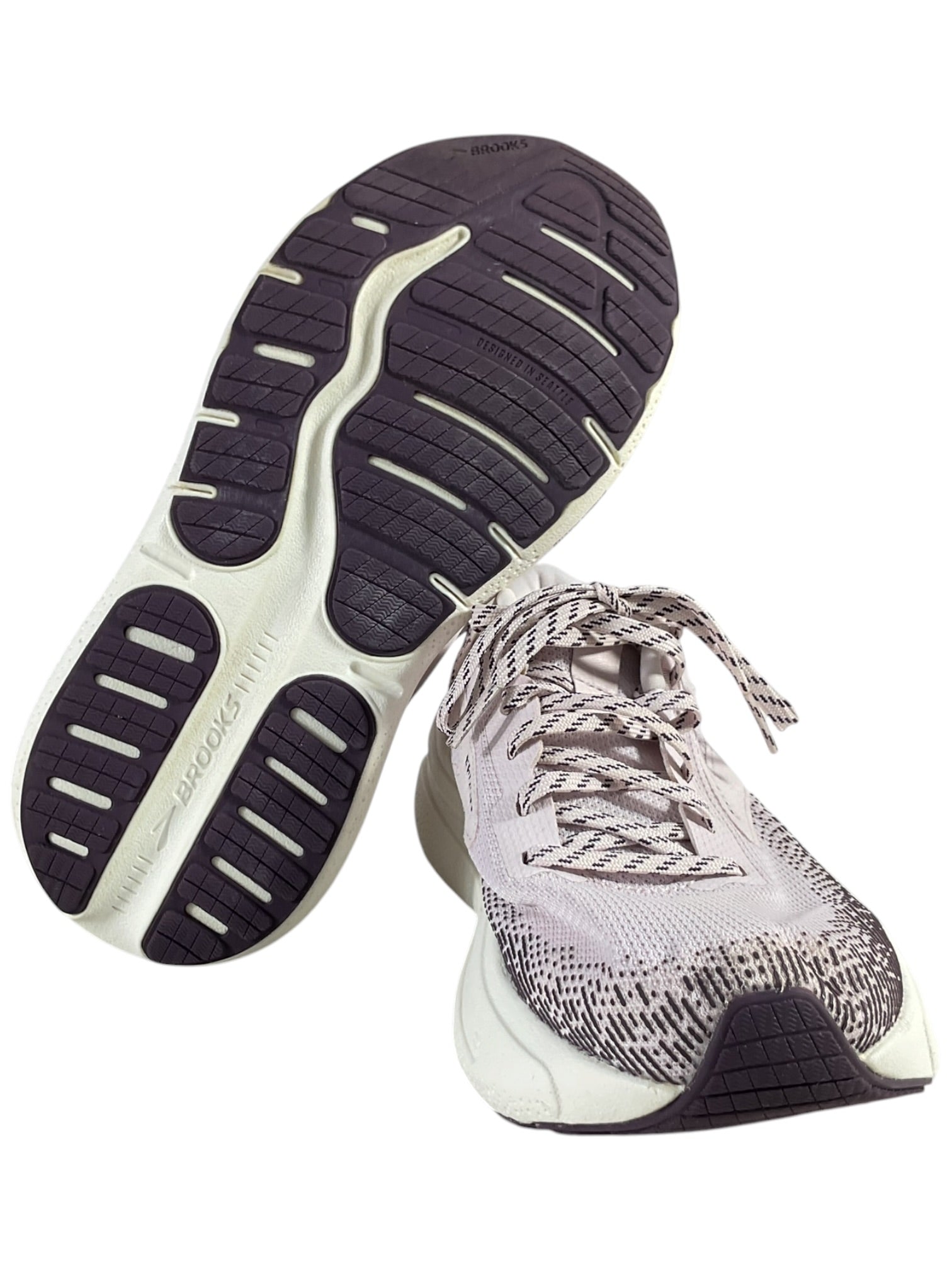 Tenis 7 (Brooks)