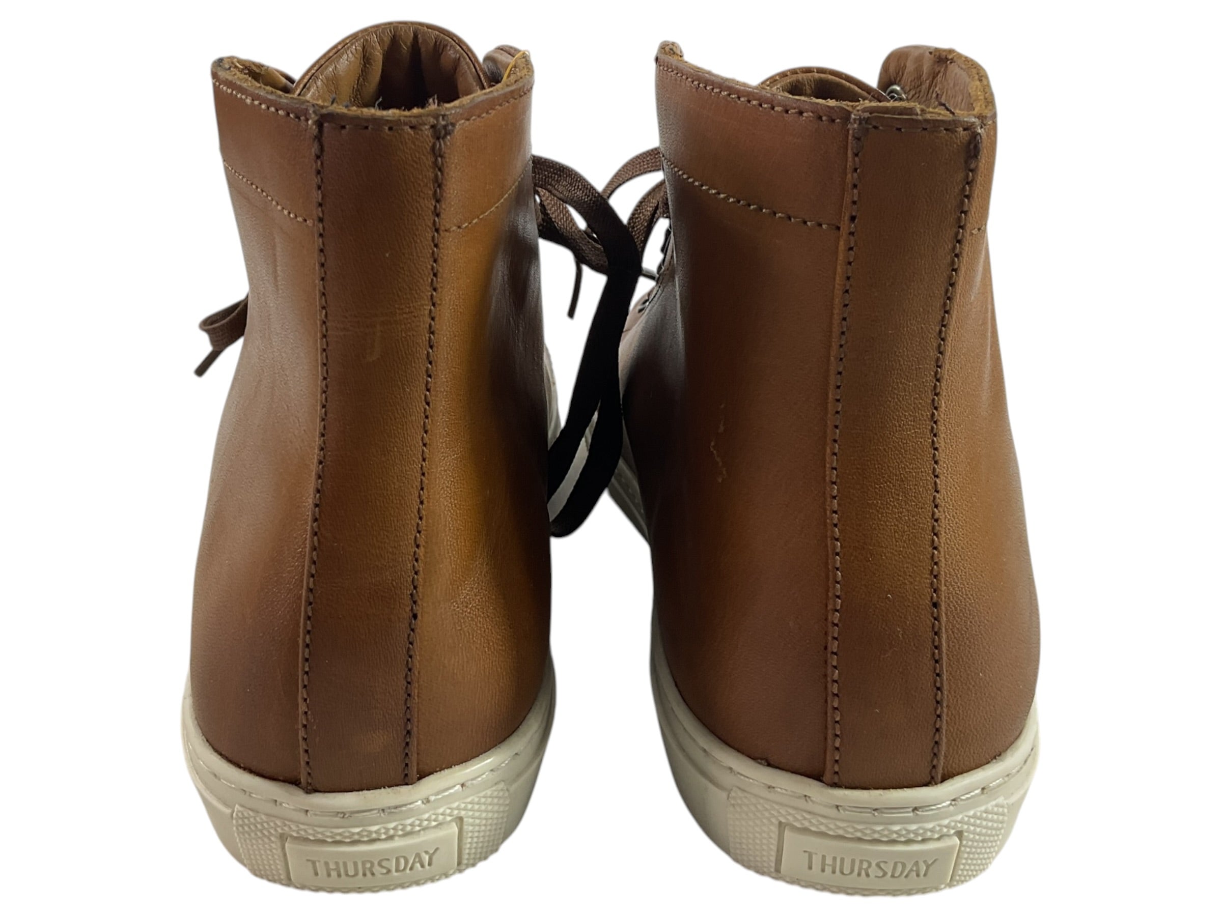 Zapato 8 (THURSDAY)