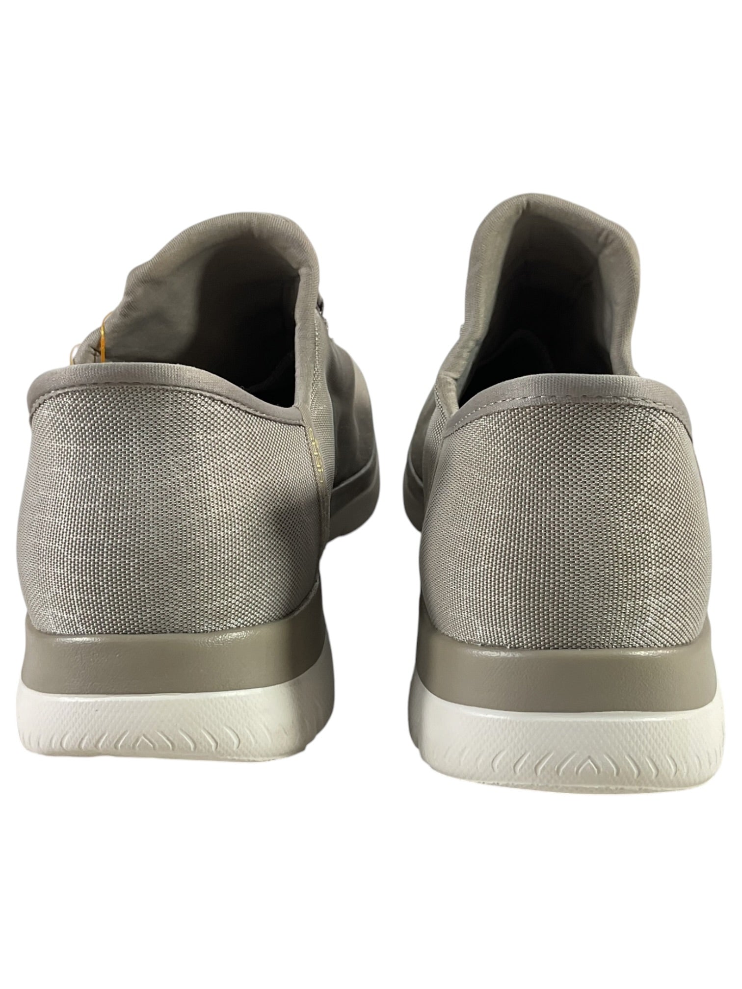 Tenis 9 (Skechers)