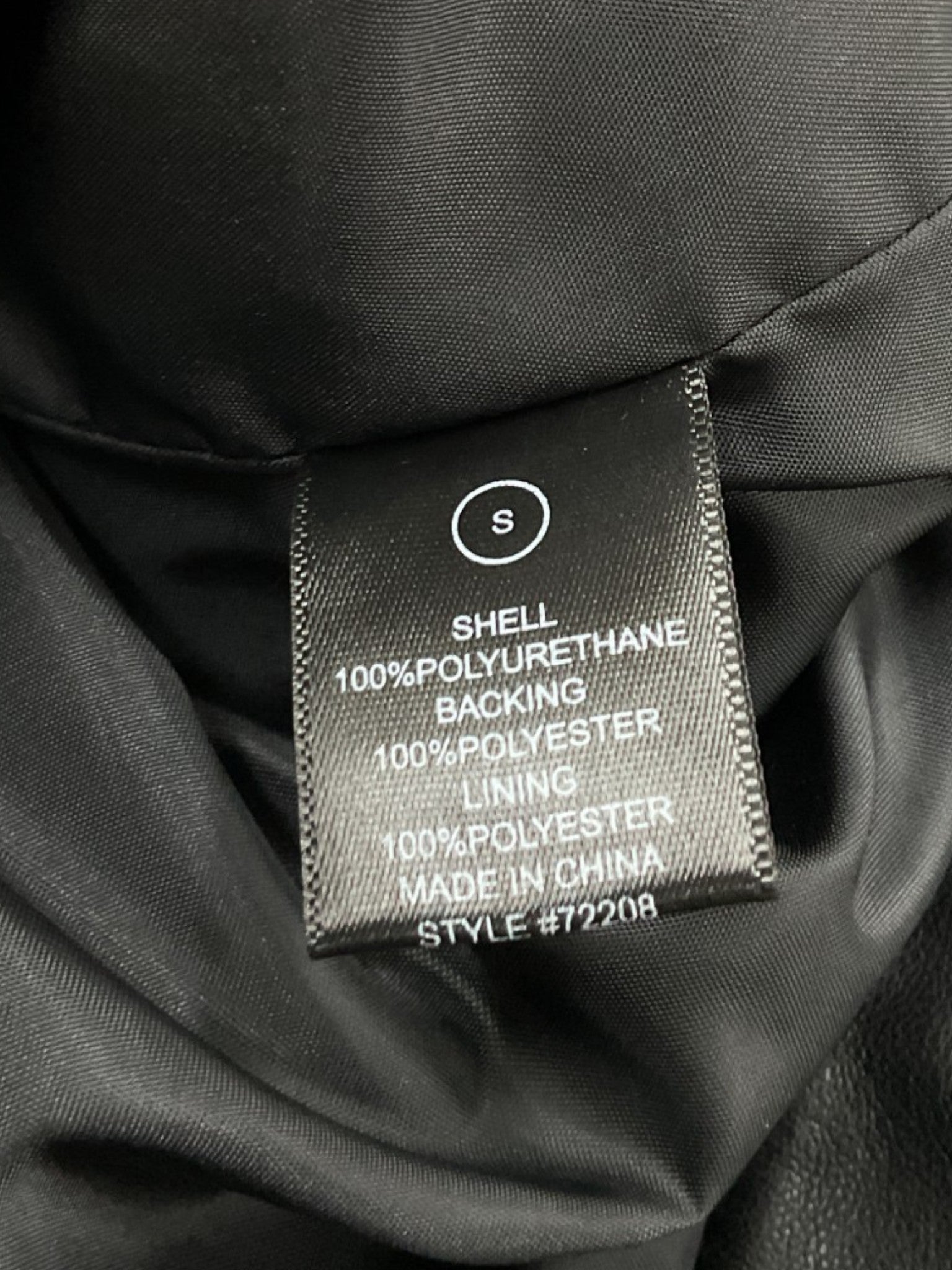Chaqueta S (Fashion Nova)