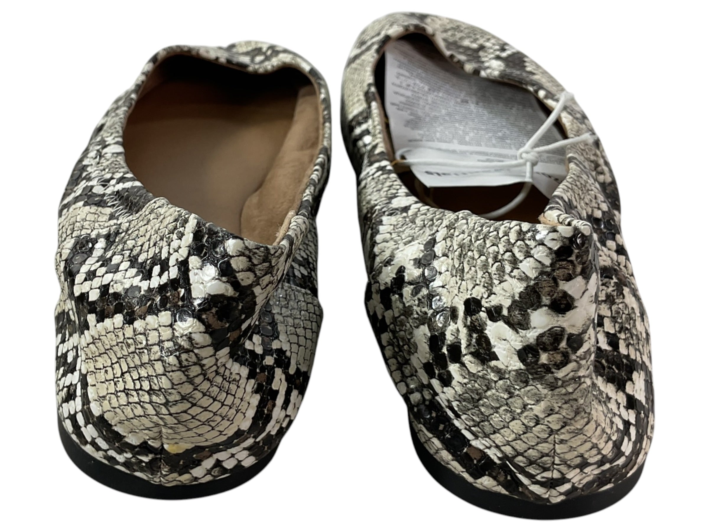 Zapatilla 9W (Amazon essentials)