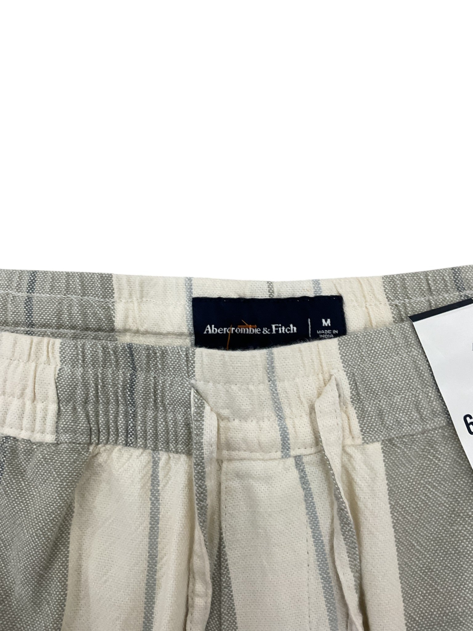 Short M (Abercrombie & Fitch)