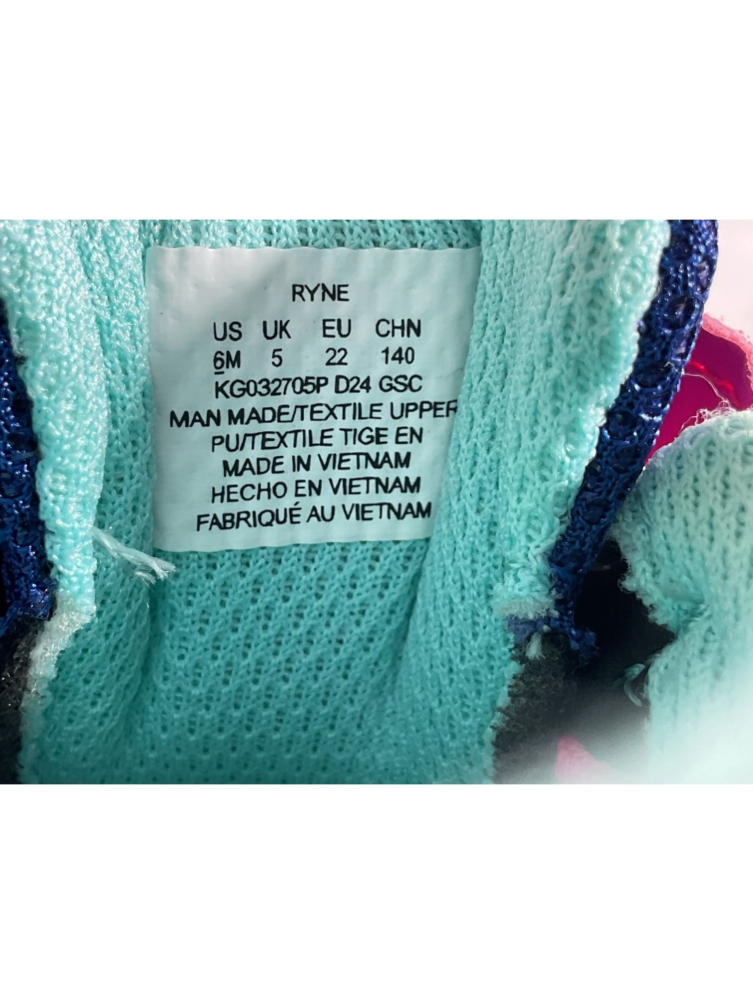 Tenis niño 6