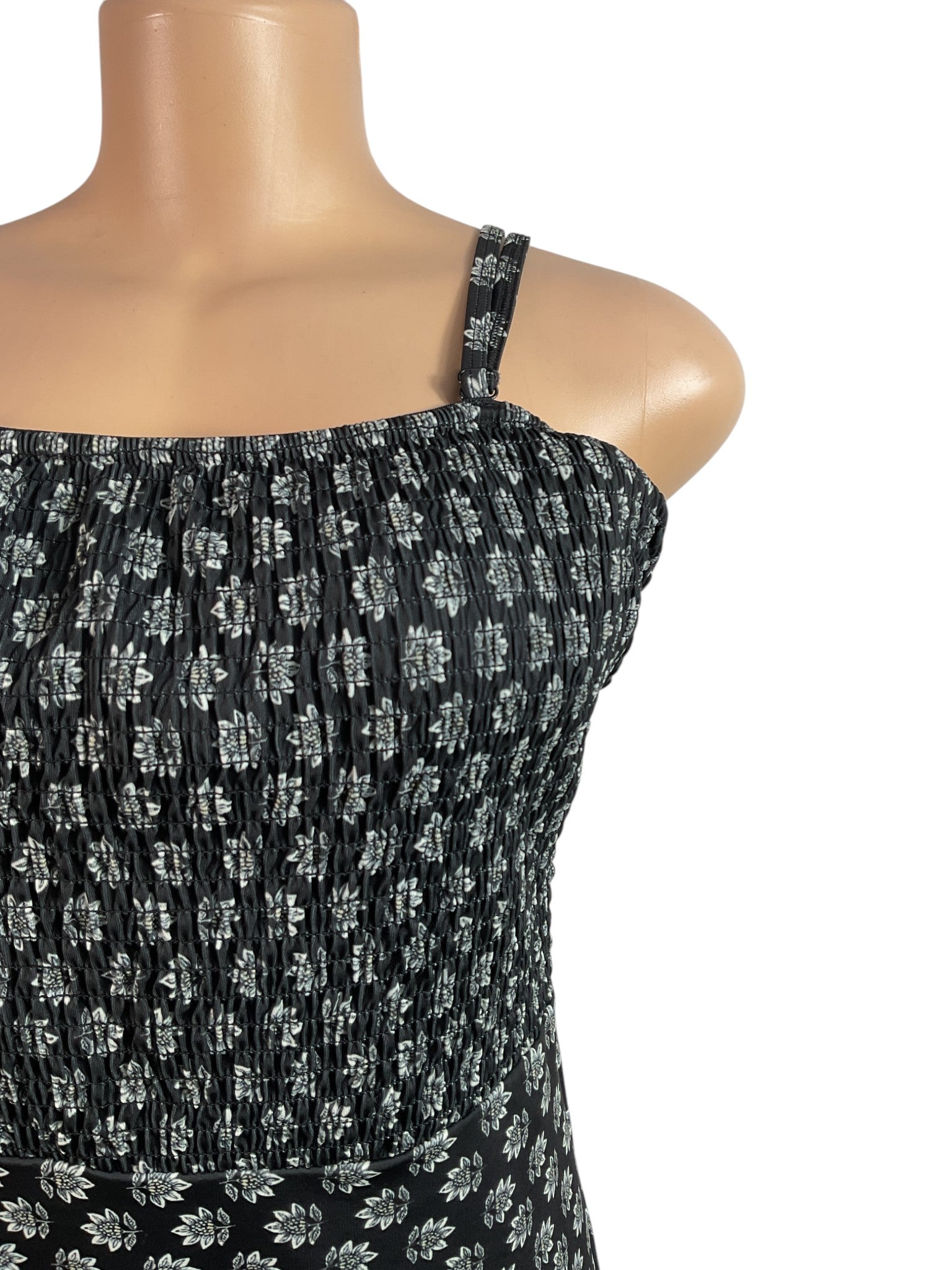 Traje de Baño XL (Old Navy)