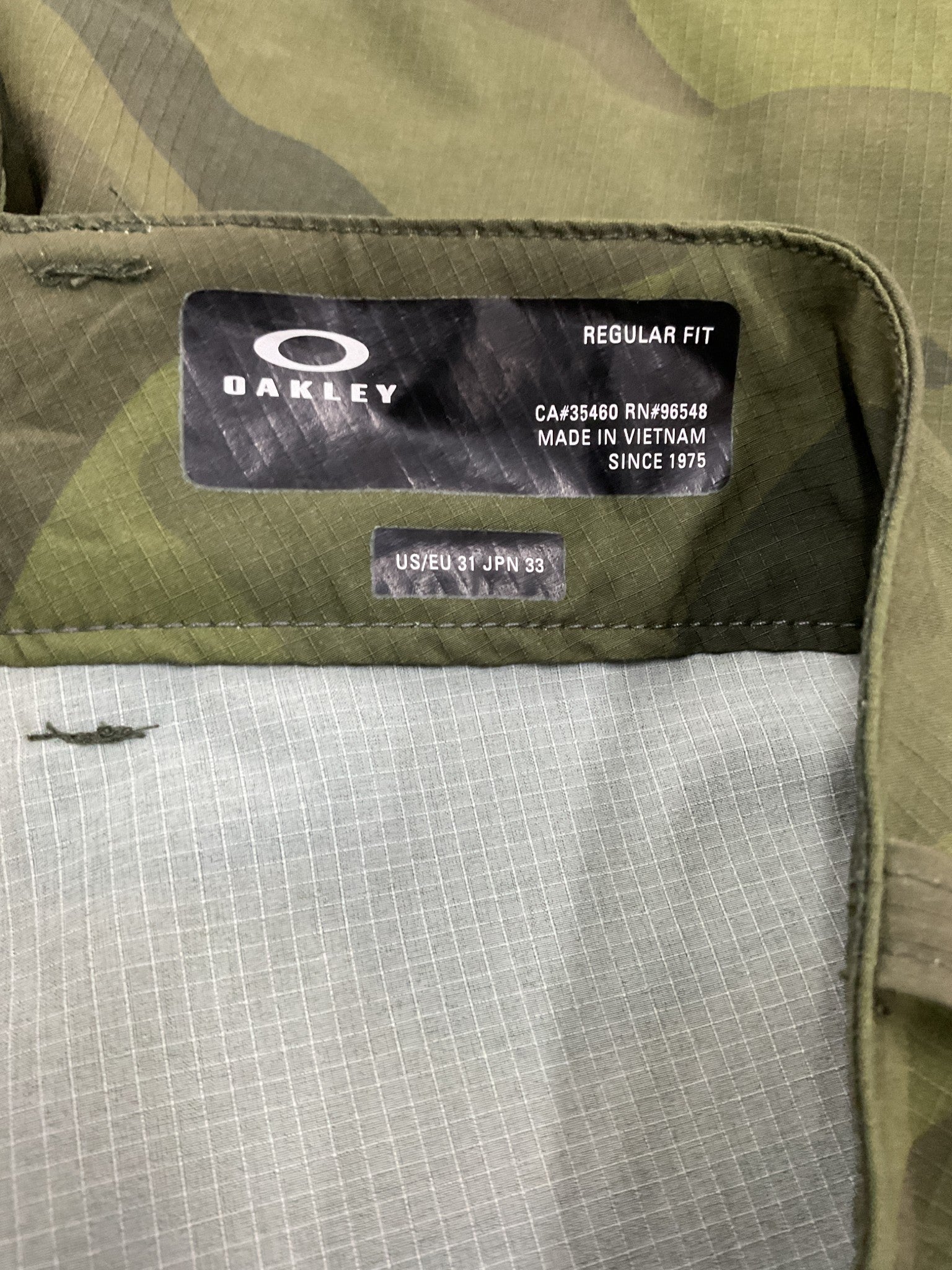 Short 31 (Oakley)