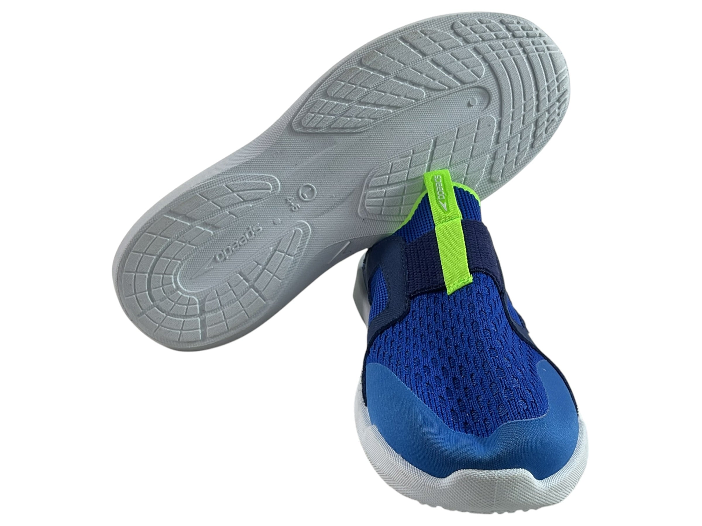 Tenis  niño 4/5 (Speedo)