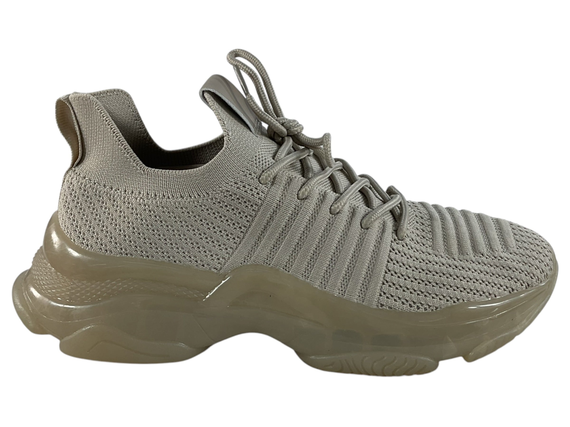 Tenis 8.5