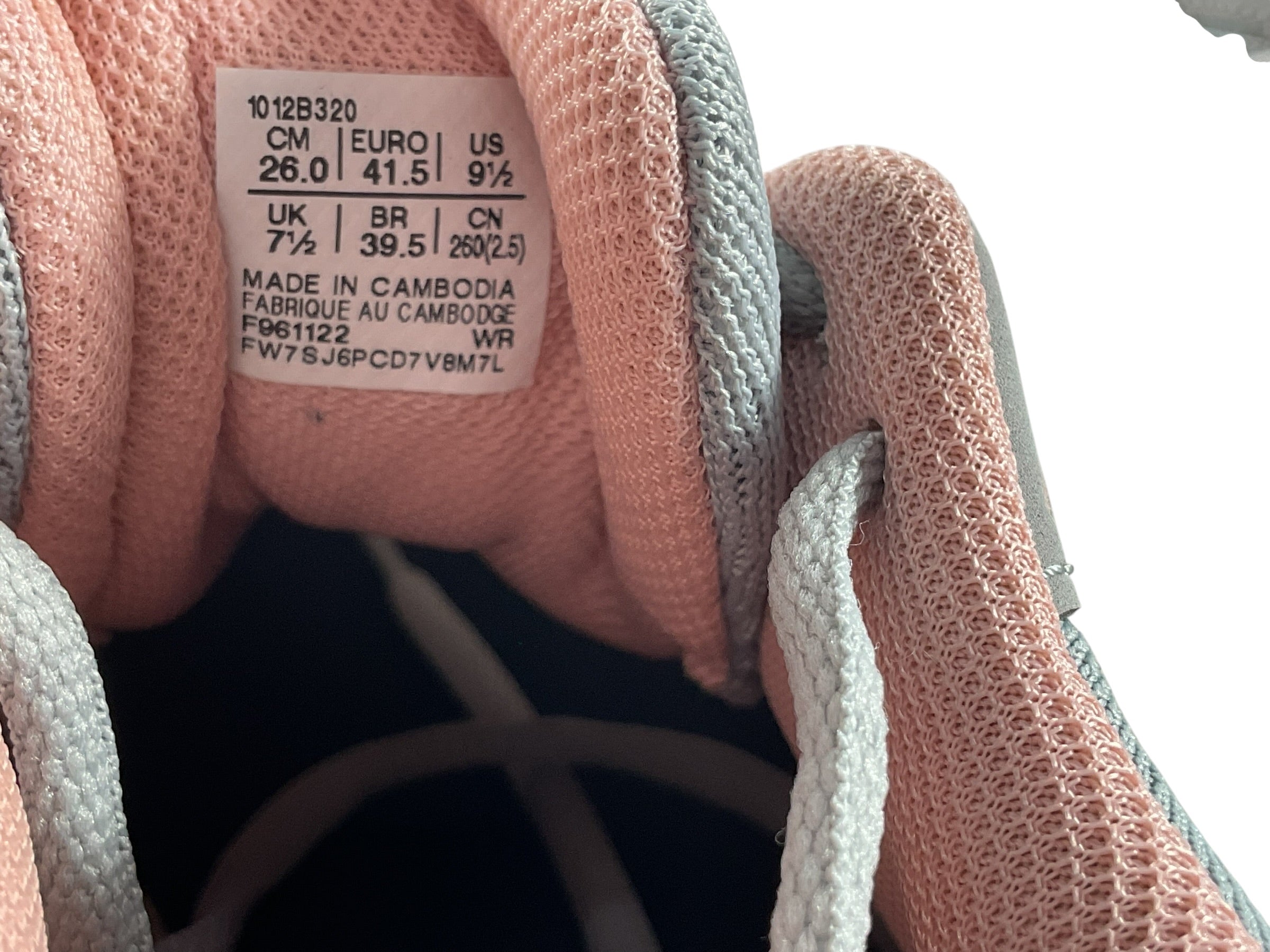 Tenis 9.5 (Asics)