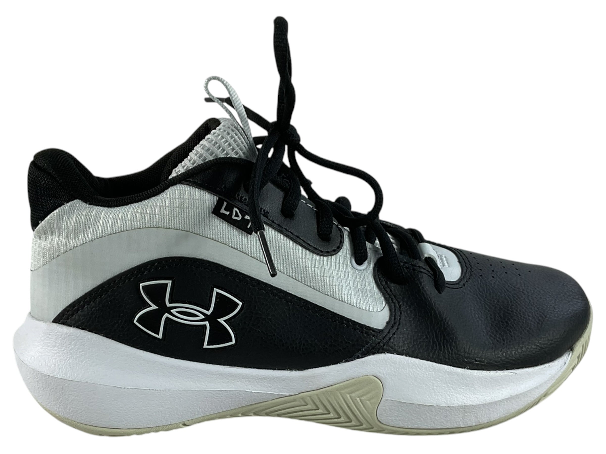 Tenis 7.5 (Under Armour)