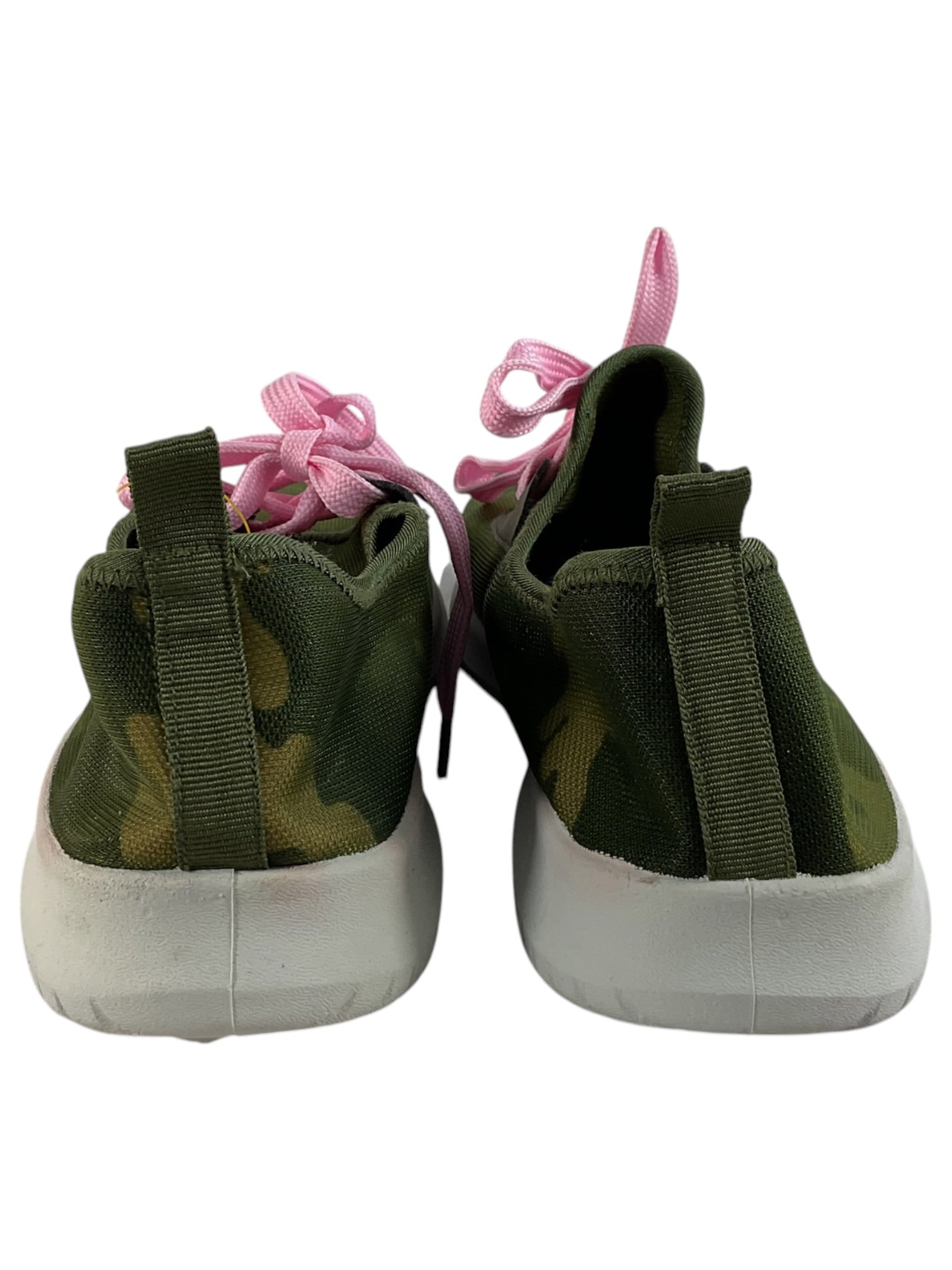 Tenis 8