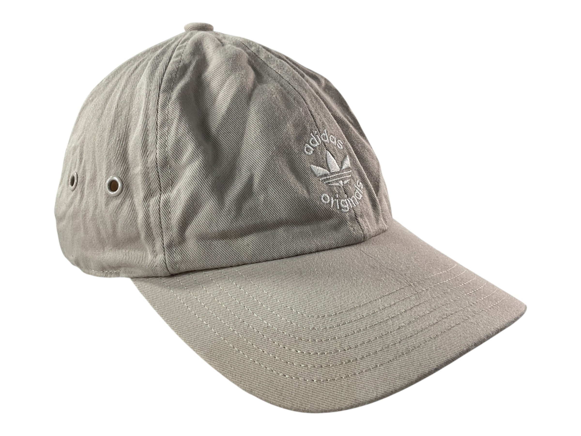Gorra (adidas)