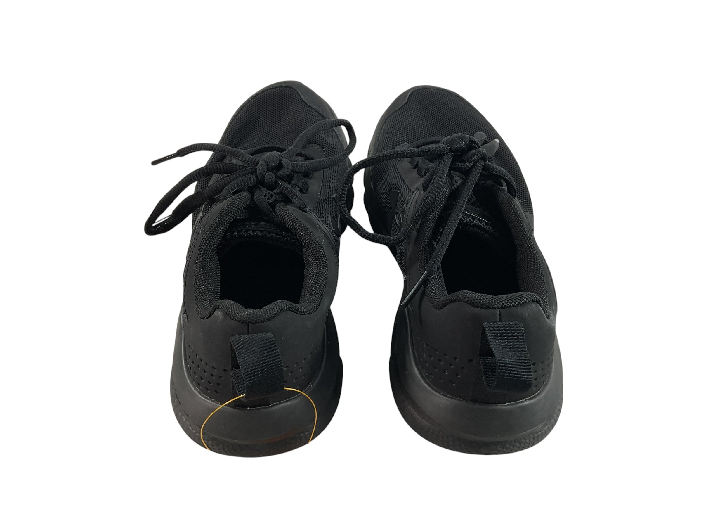 Tenis 6 (UNDER ARMOUR)
