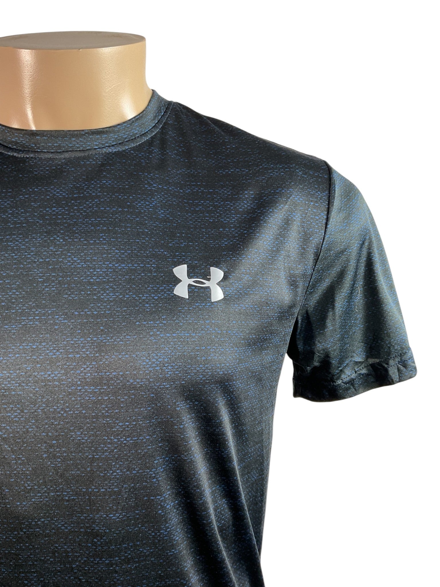 Camisa M (Under Armour)