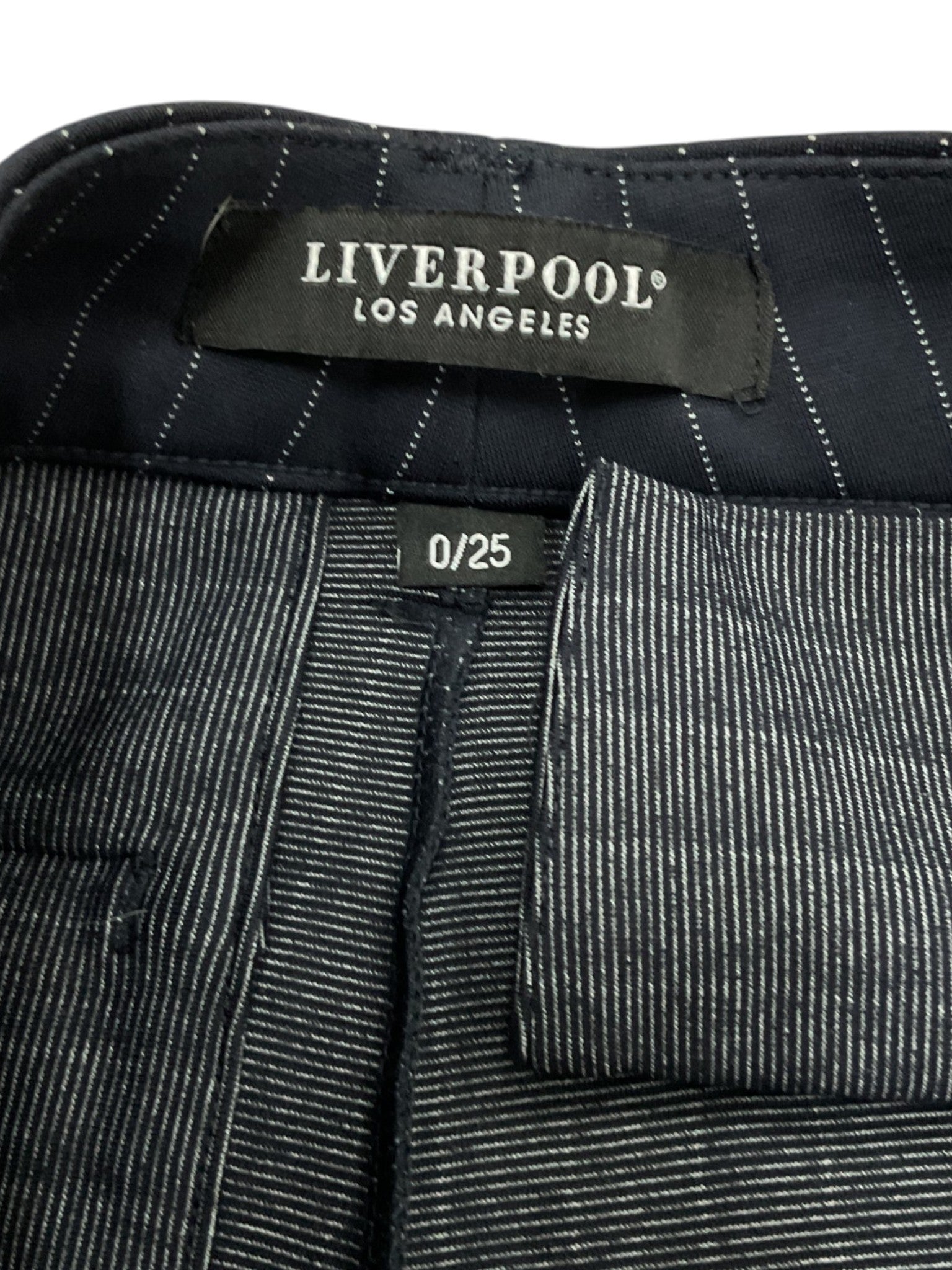 Pantalón 25 (LIVERPOOL)
