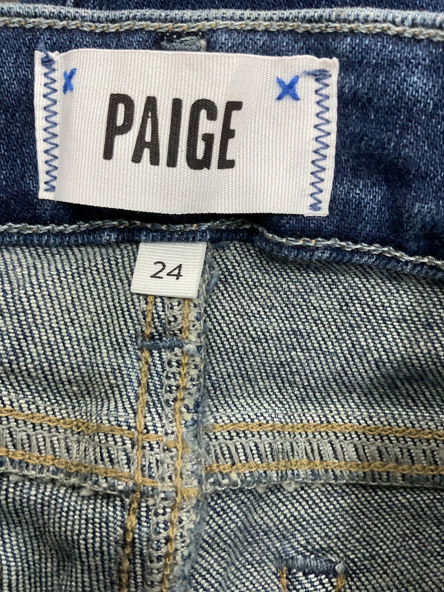 Jean 24 (PAIGE)