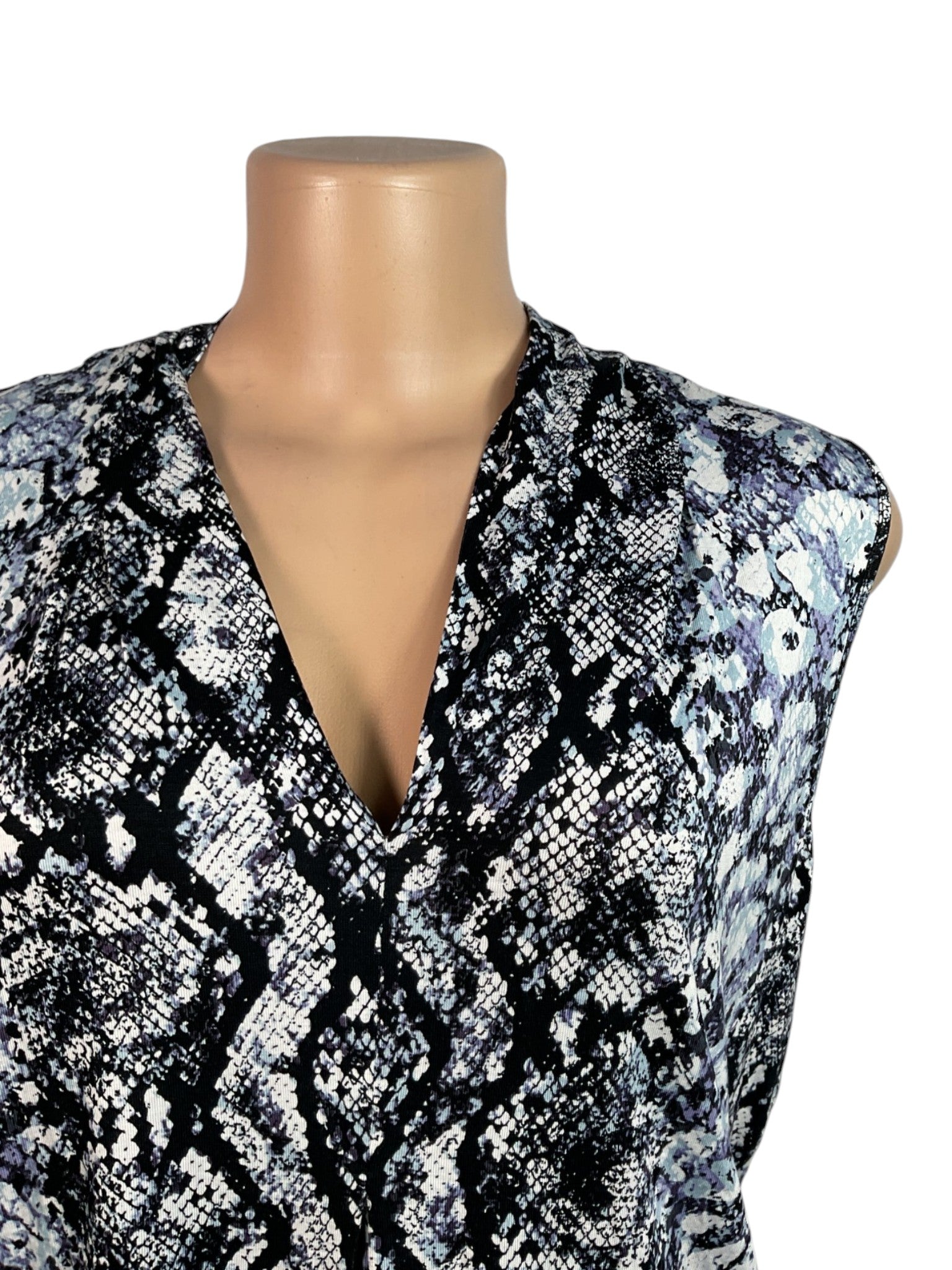 Blusa L (Cable & Gauge)