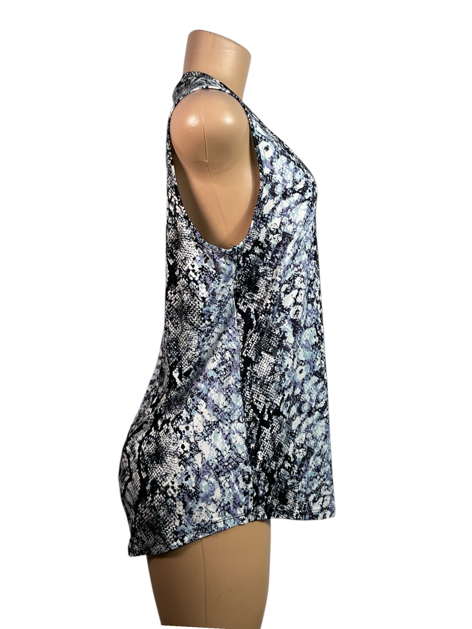 Blusa L (Cable & Gauge)