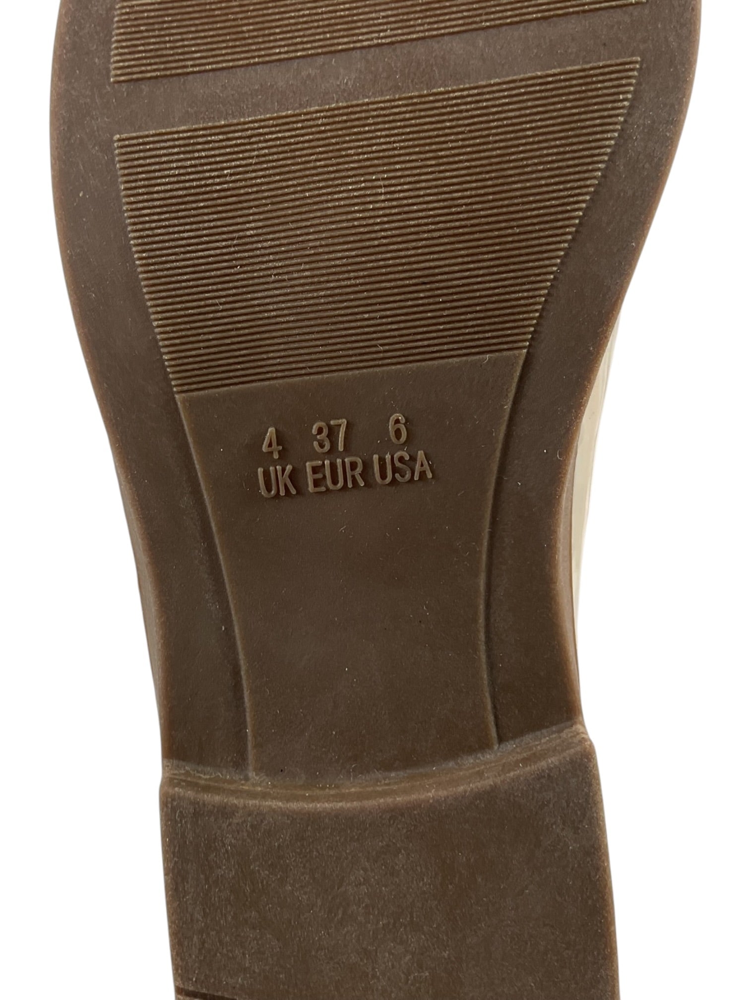 Zapatilla 6 (PRIMARK)