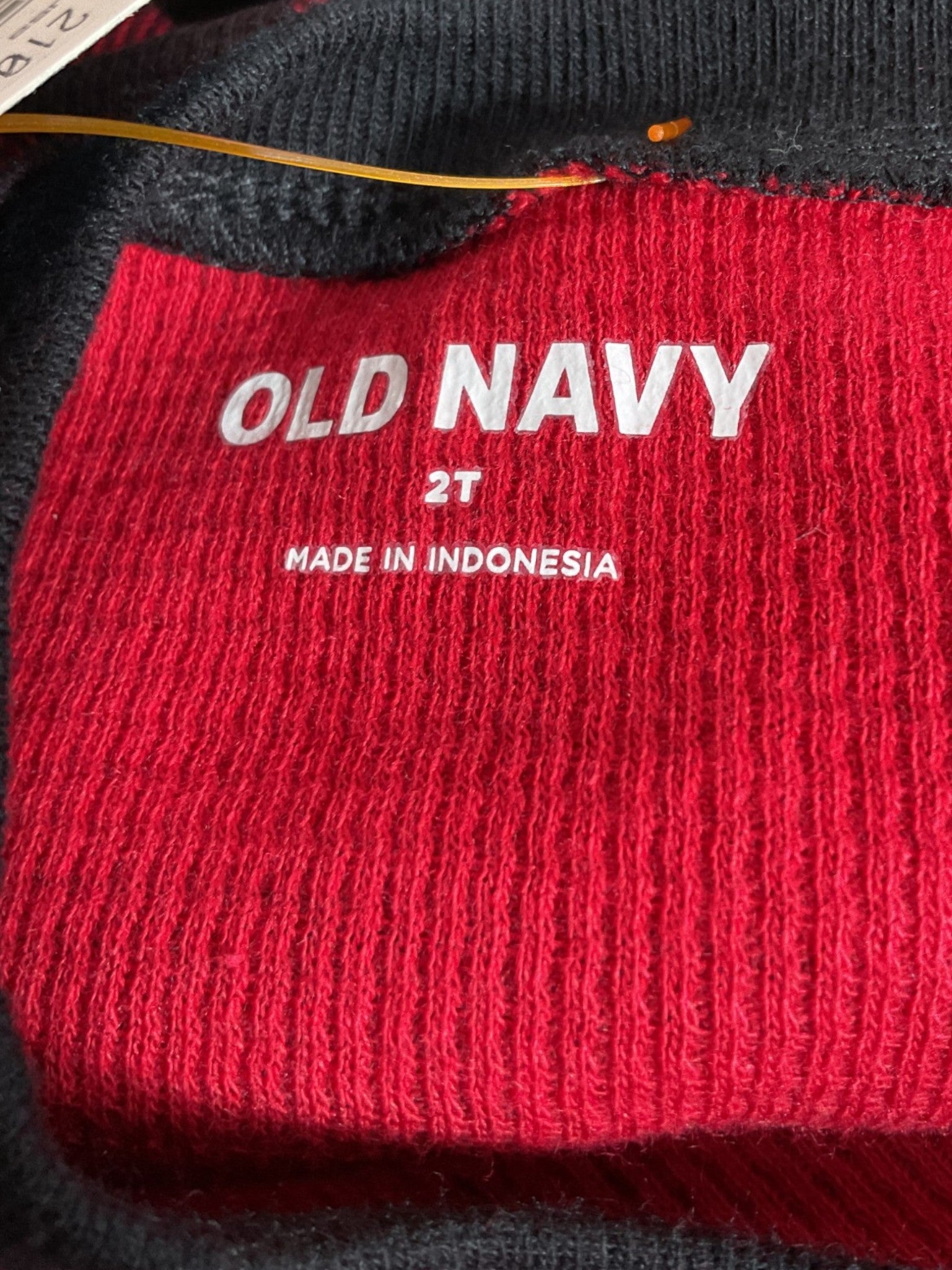 Sueter niño 2T (Old Navy)