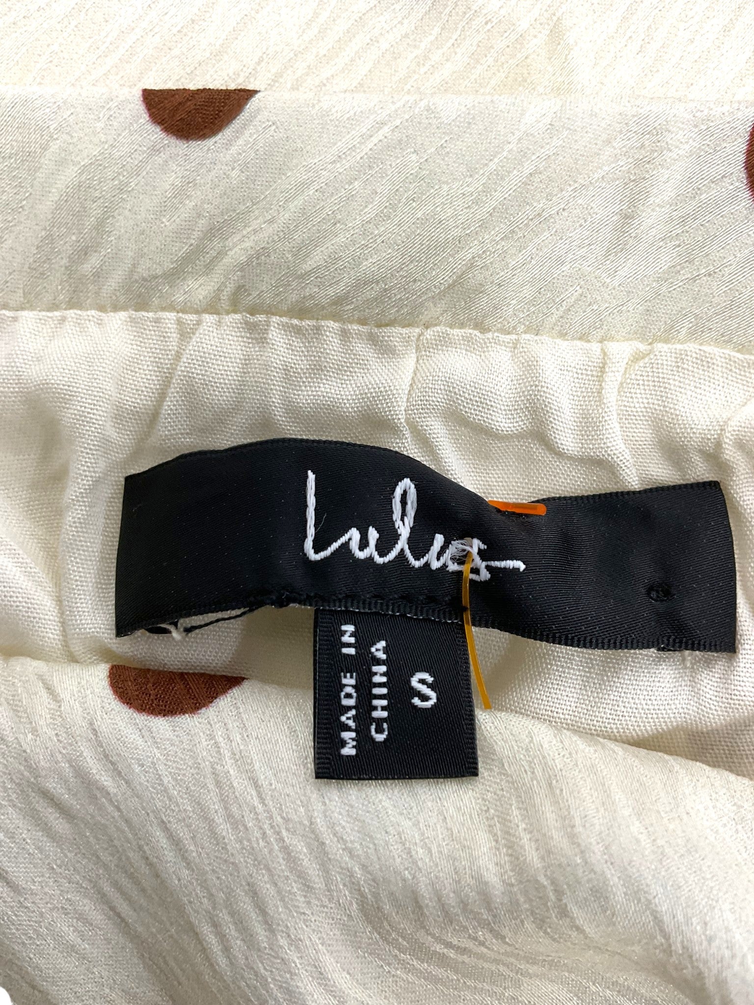 Falda S (Lulus)