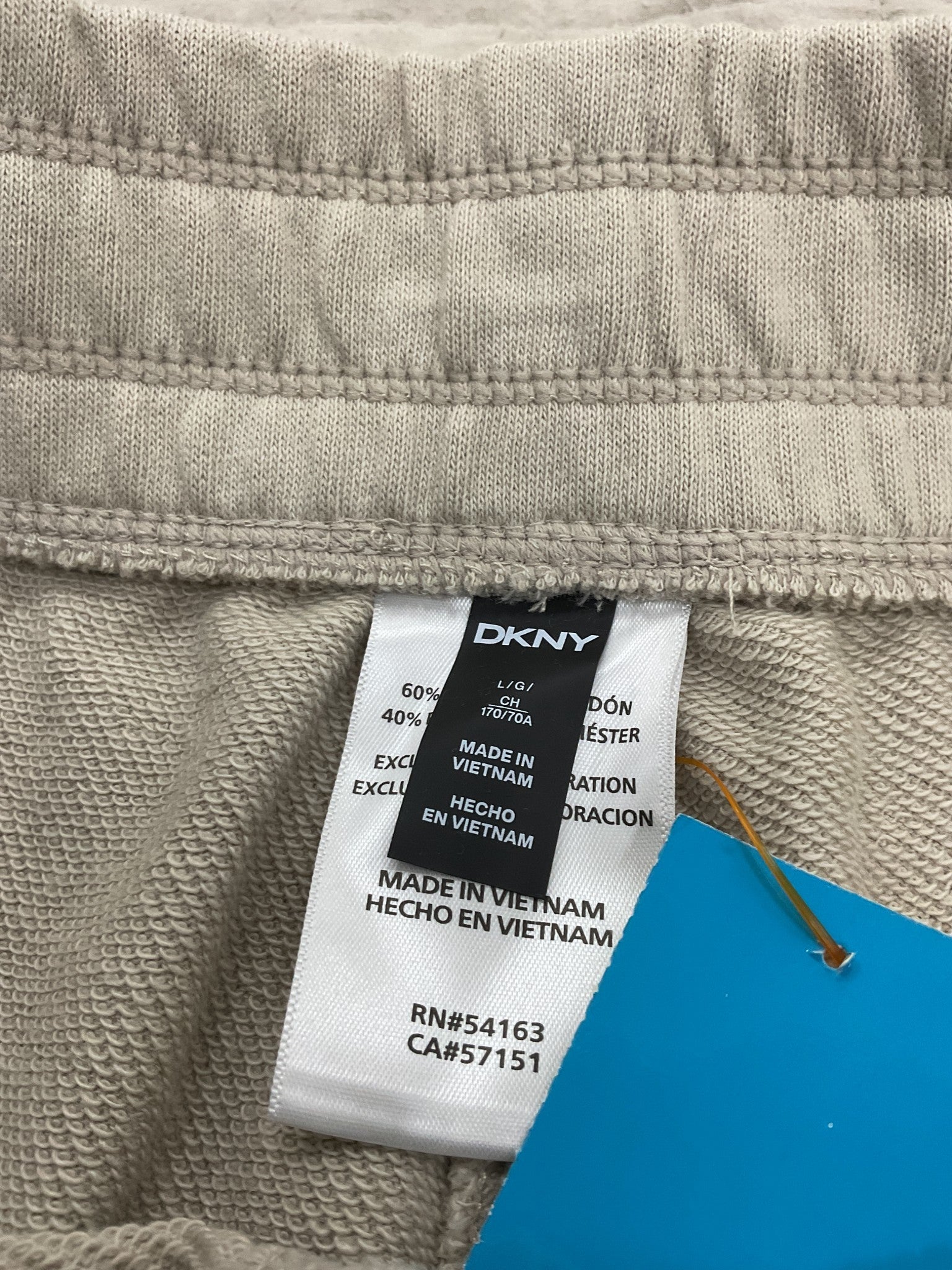 Short L (DKNY)
