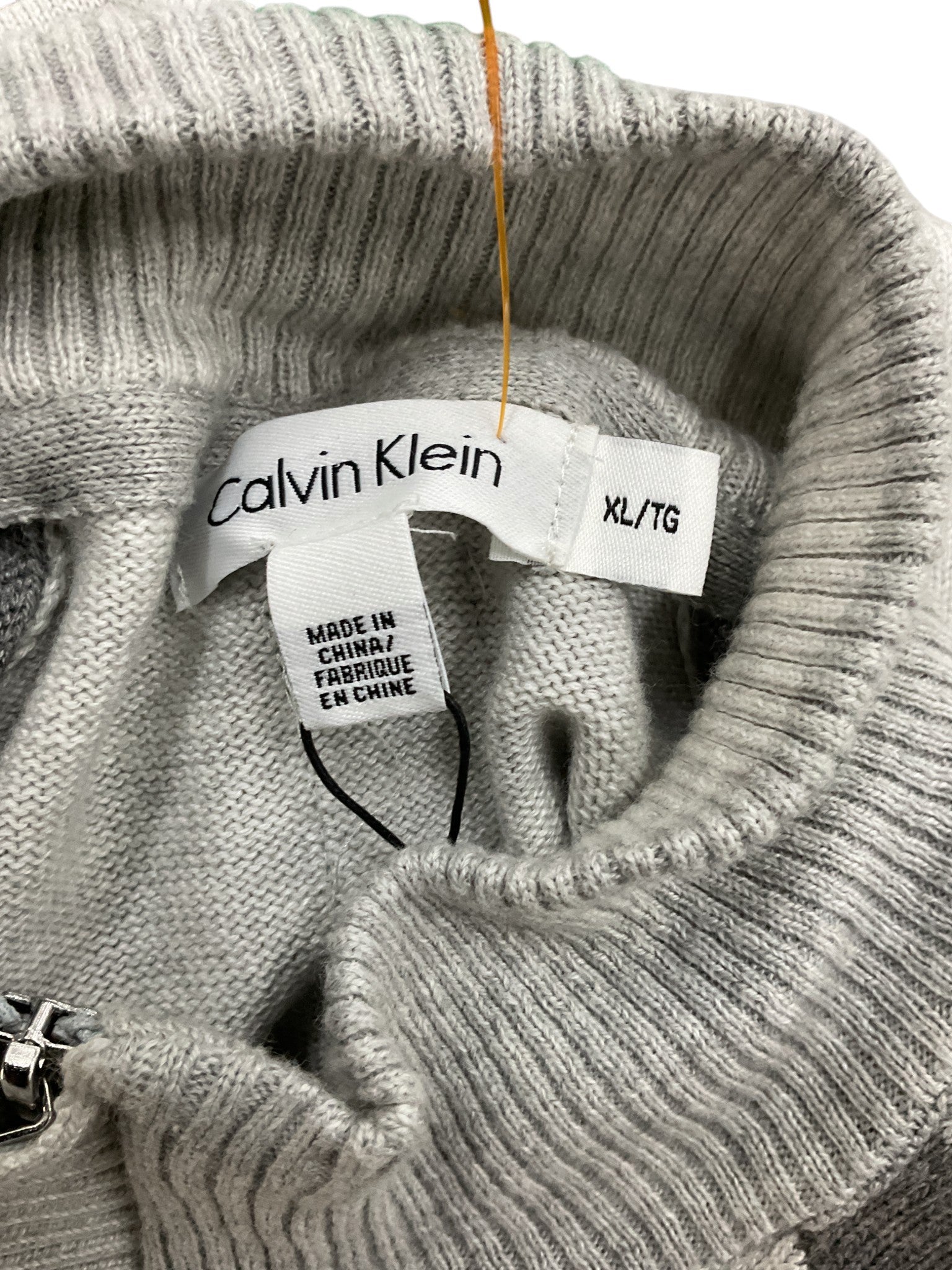 Sueter XL (Calvin Klein)