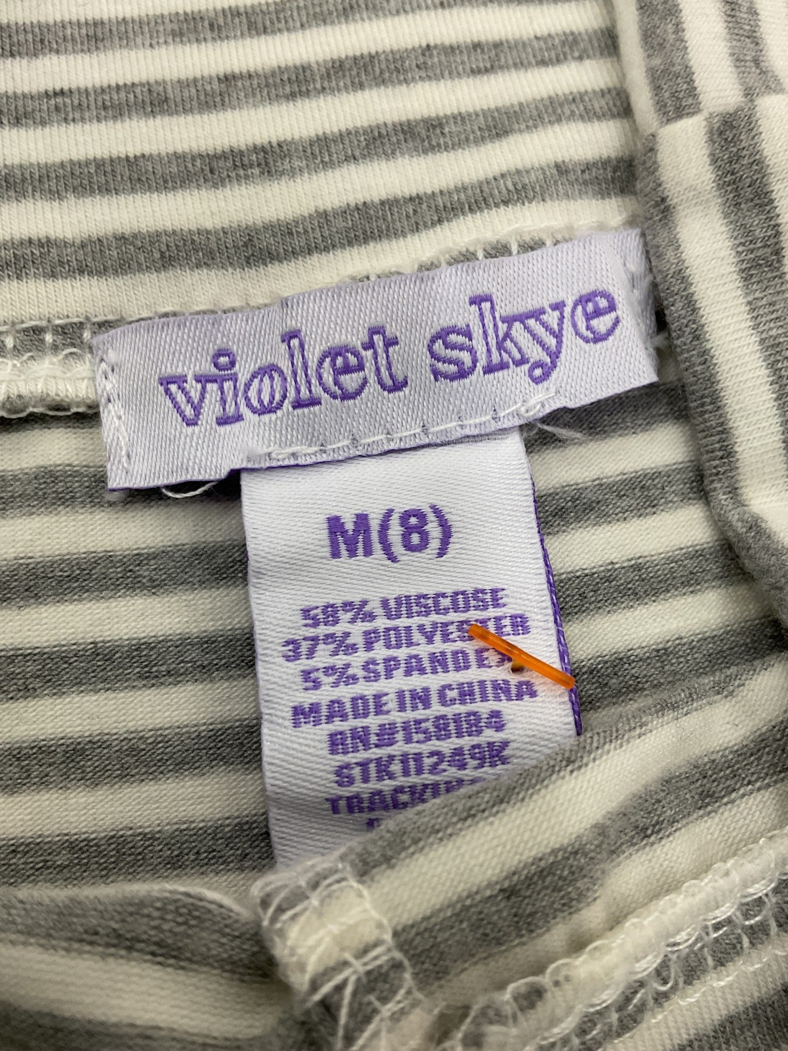 Pans M (Violet Skye)