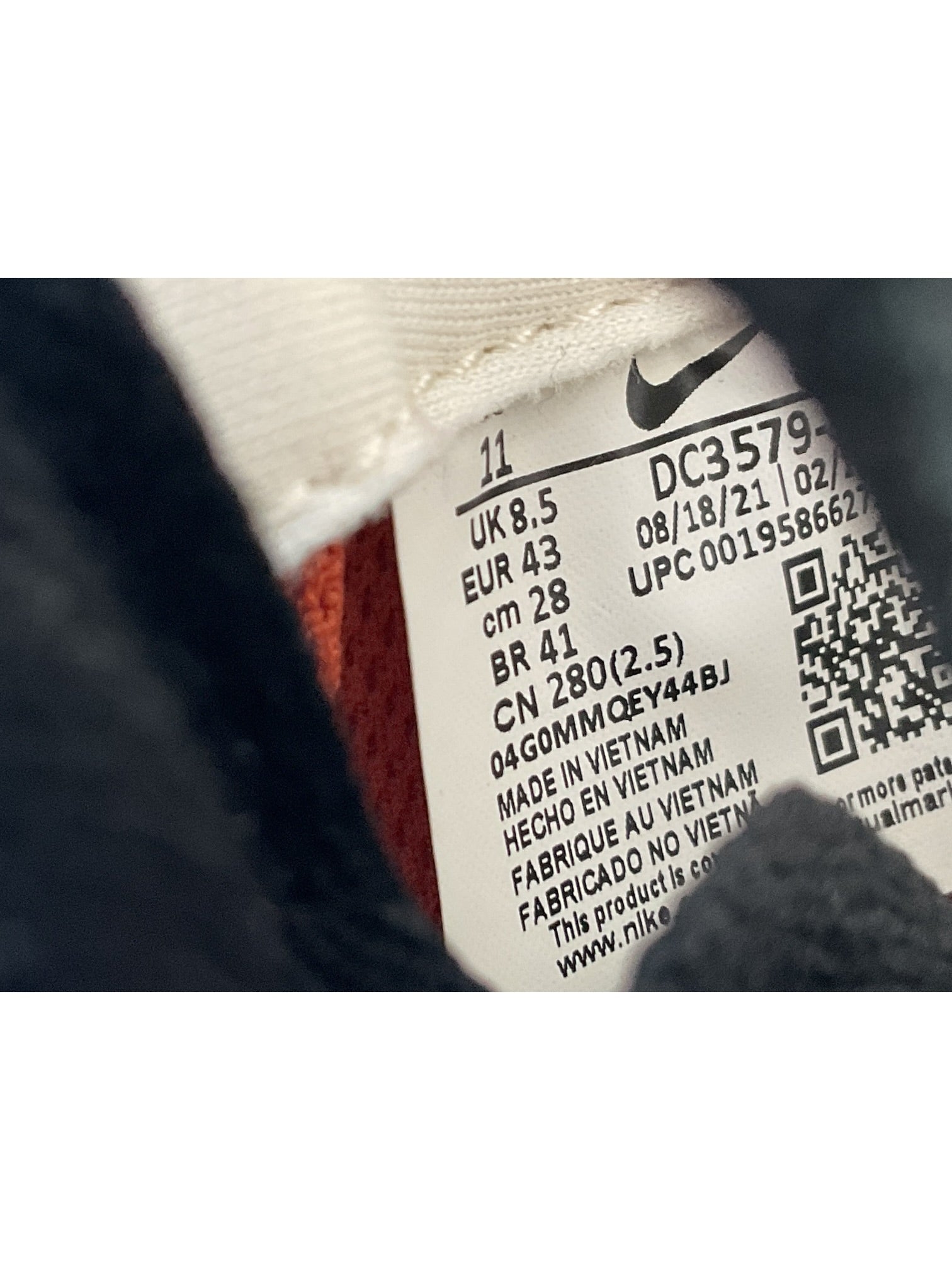 Tenis 11 (NIKE)