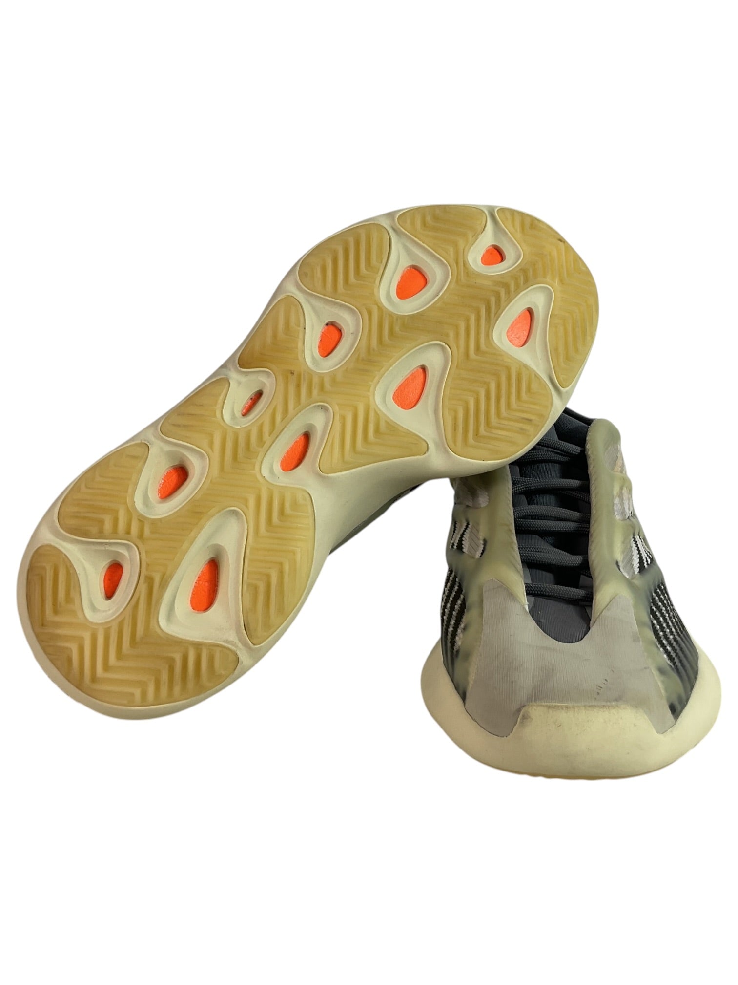 Tenis 8 (Adidas Yeezy)