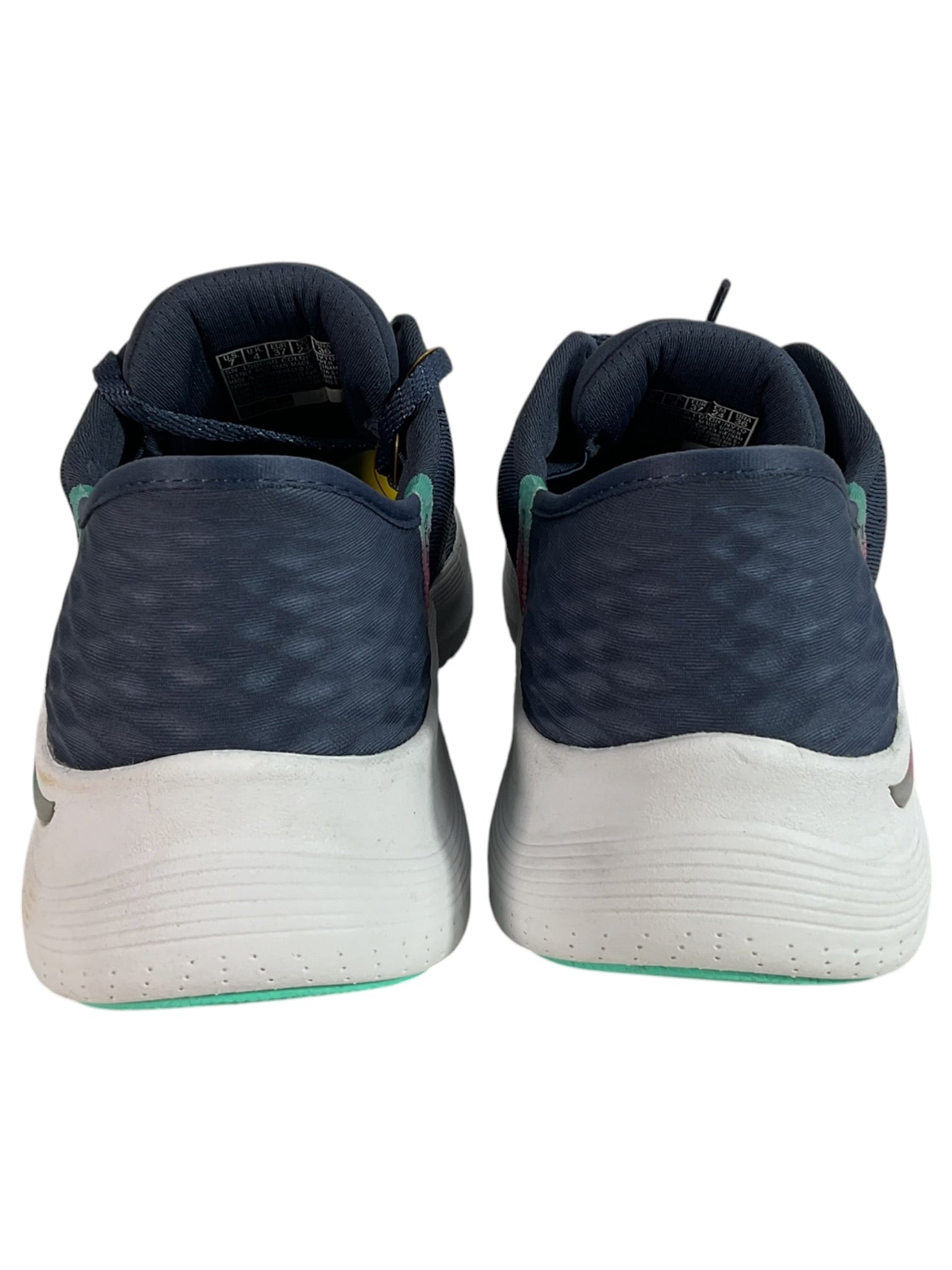 Tenis 7 (Skechers)