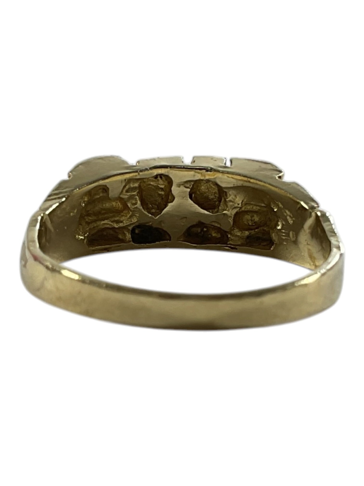 Anillo de oro