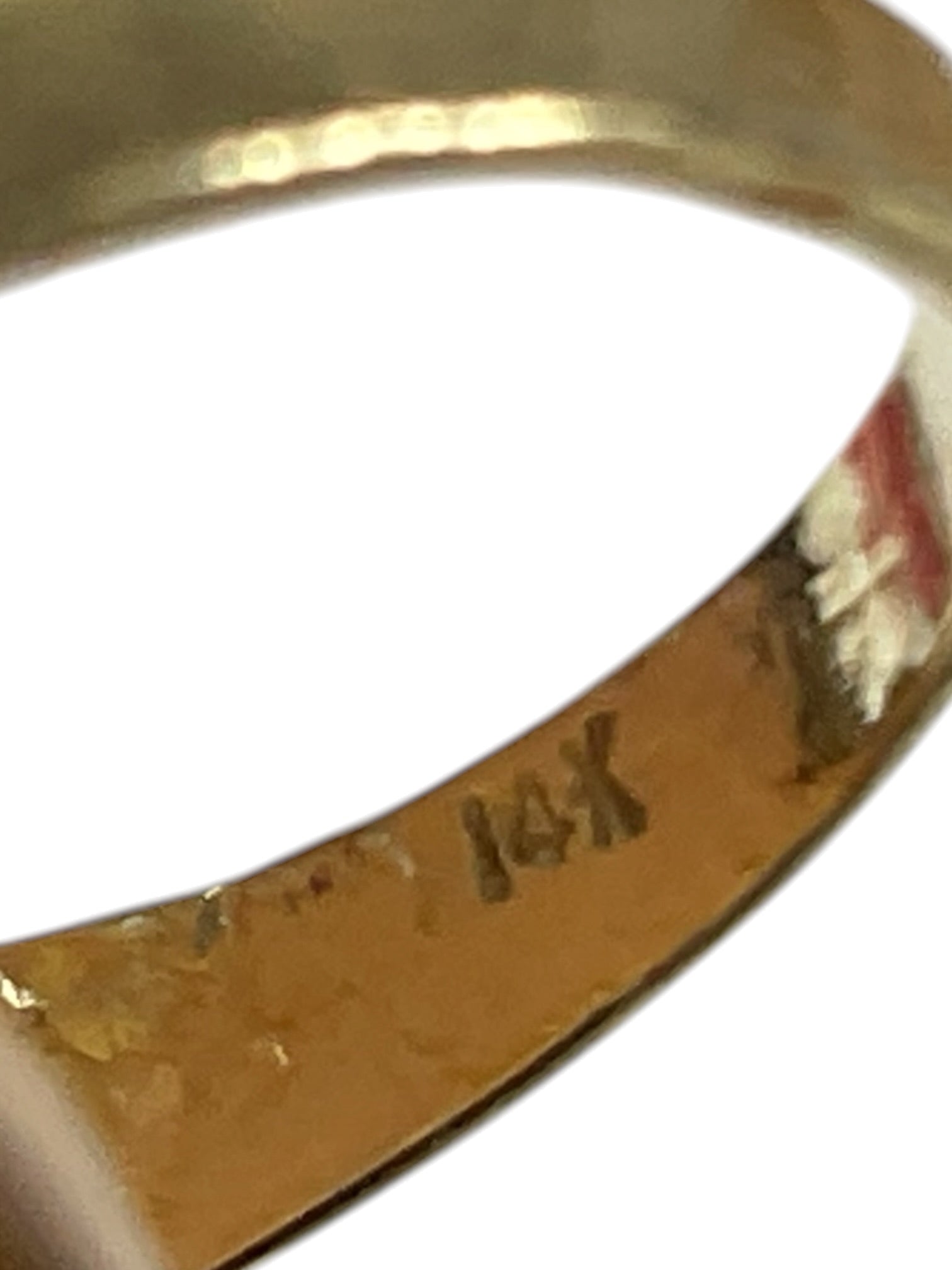 Anillo de oro