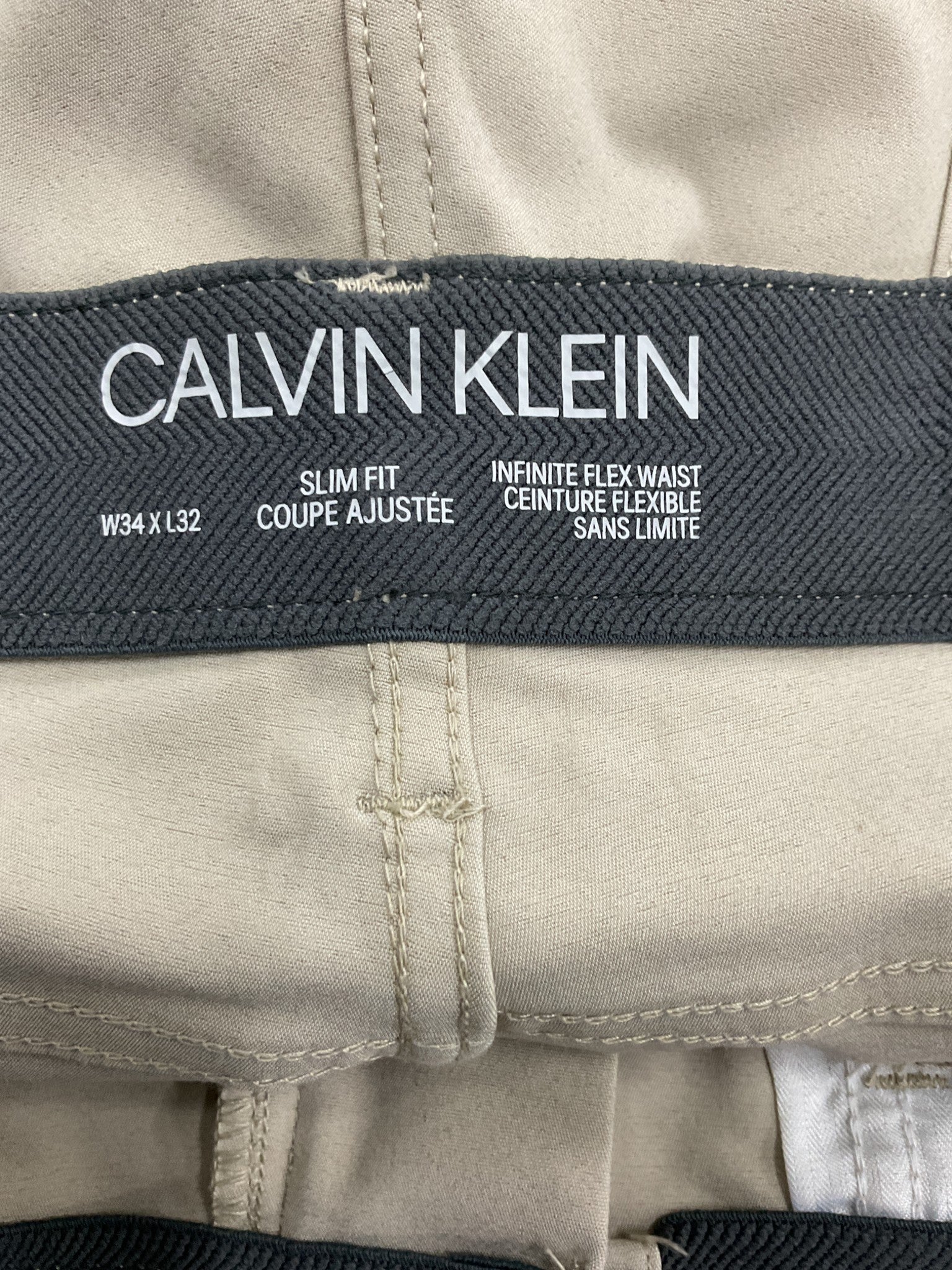 Pantalón 34 (Calvin Klein)