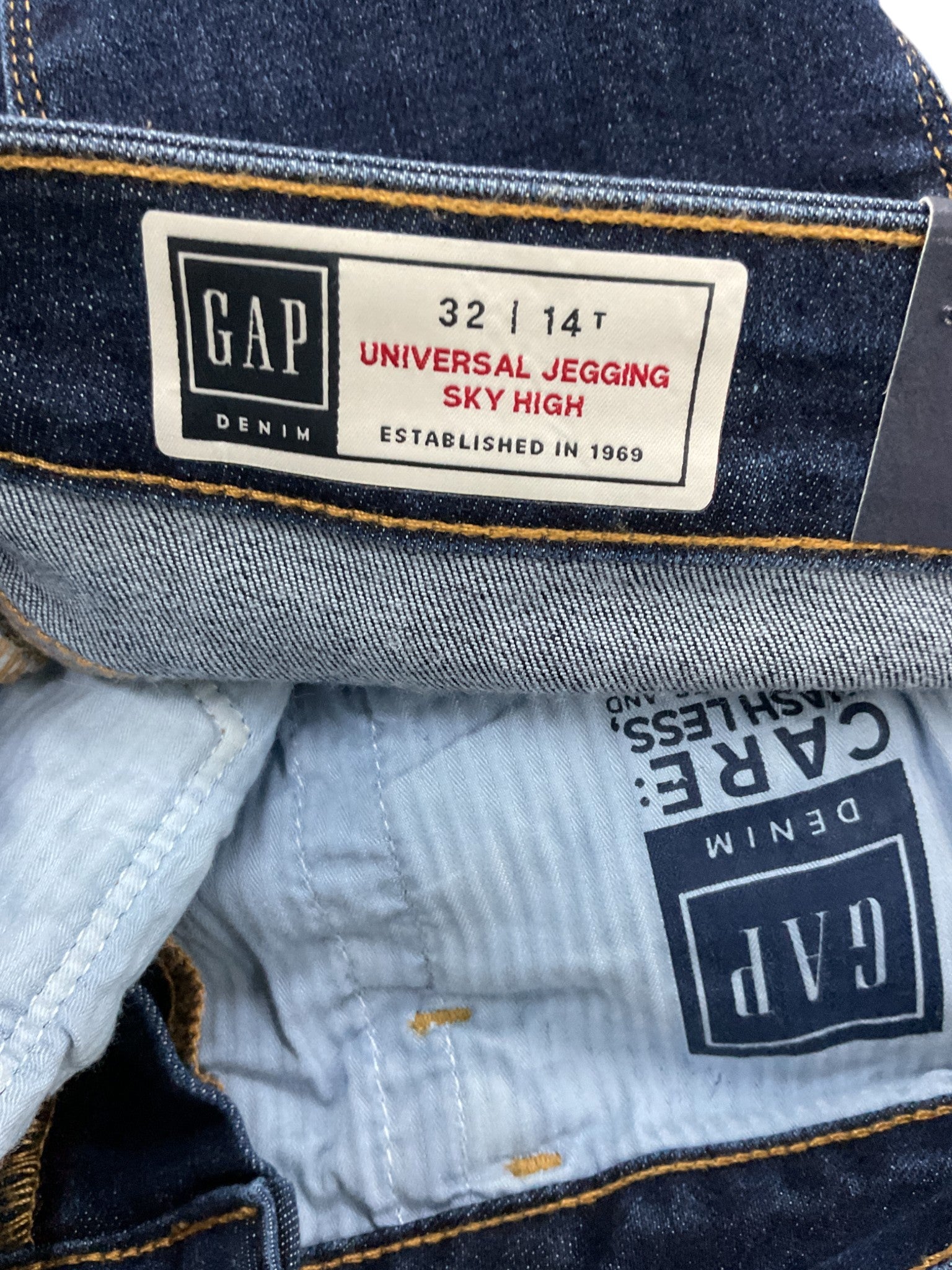 Jean 32 (GAP)