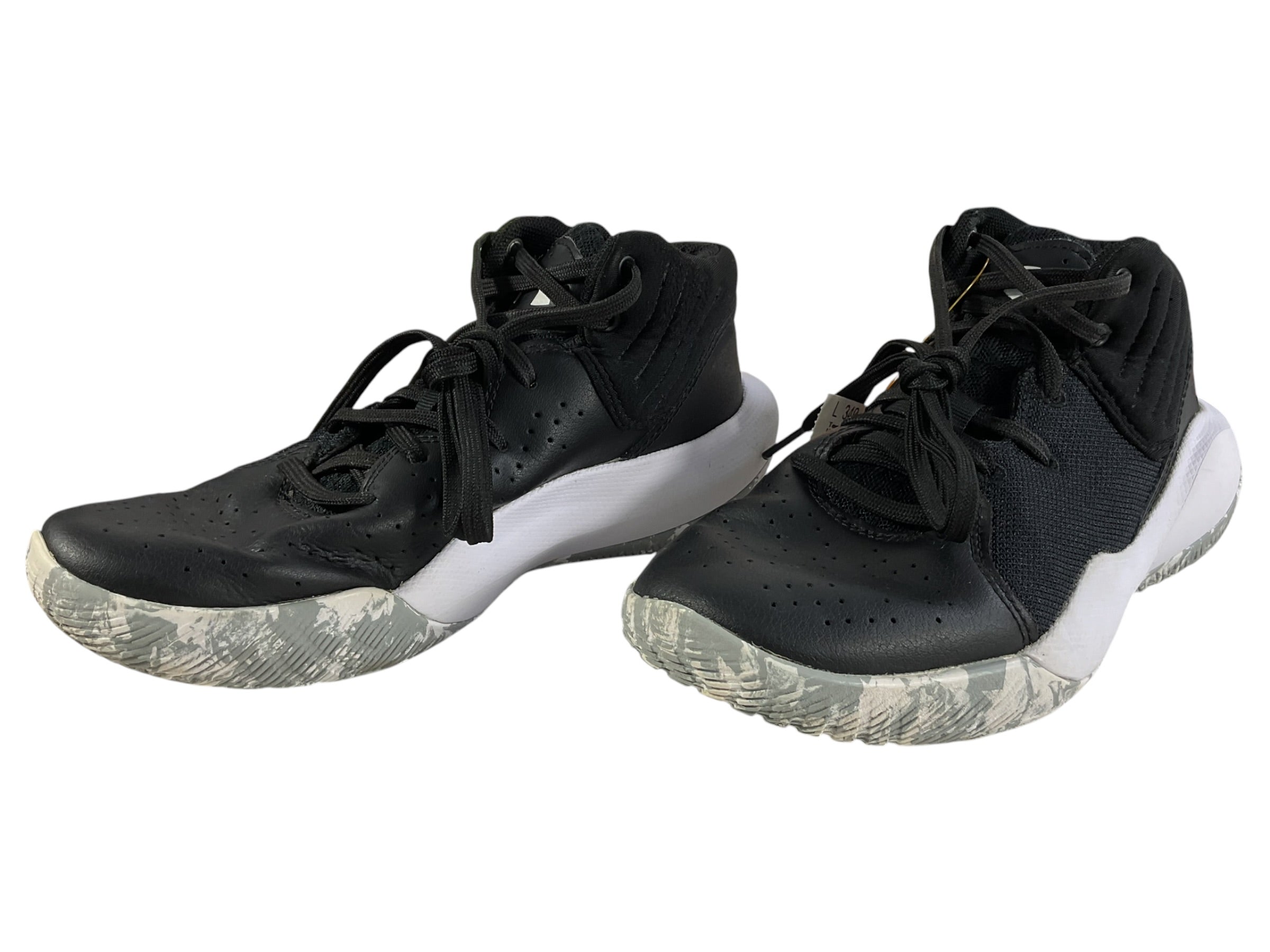 Tenis niño 4.5 (Under Armour)