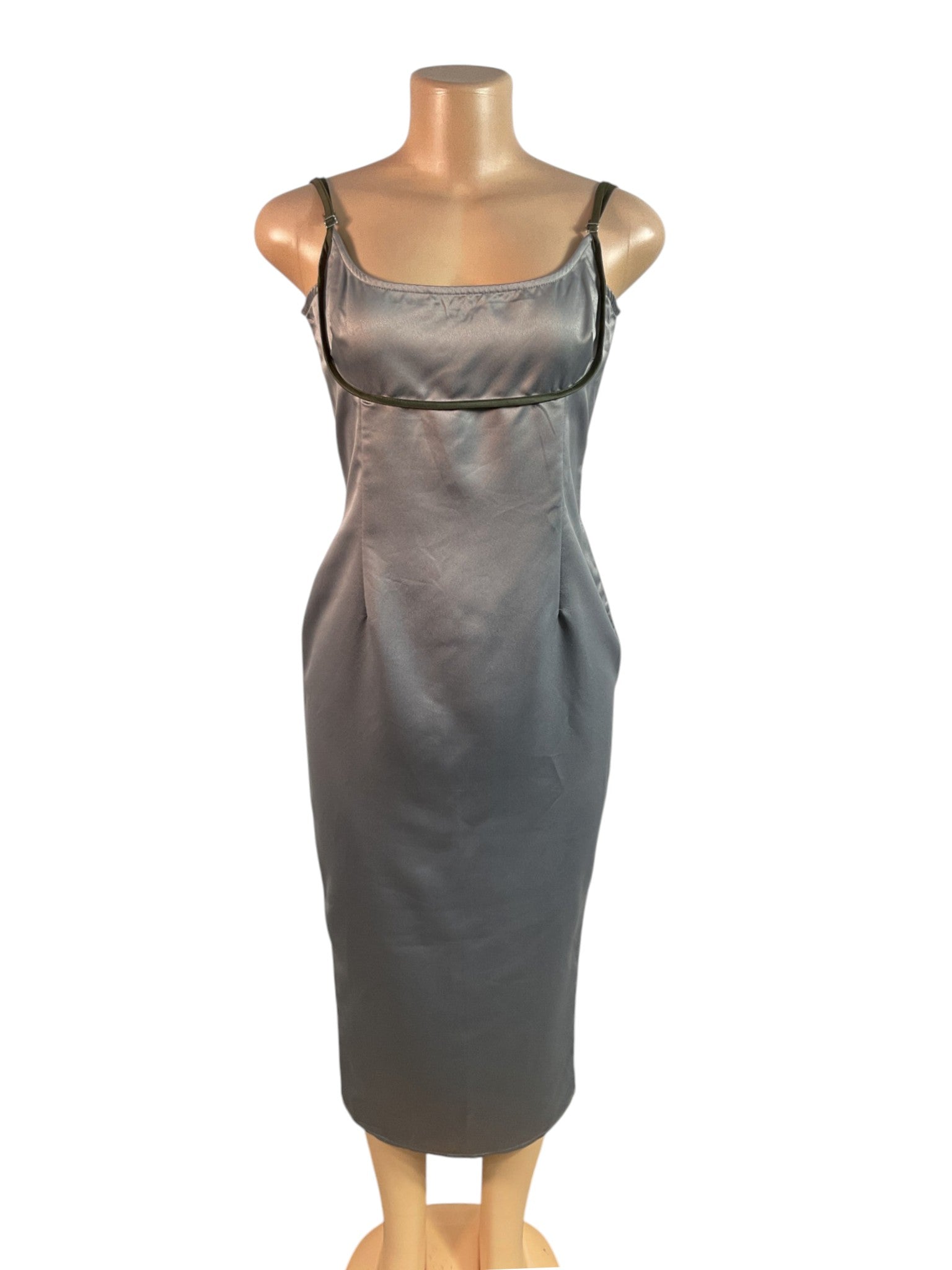 Vestido 8 (PRETTYLITTLETHING)