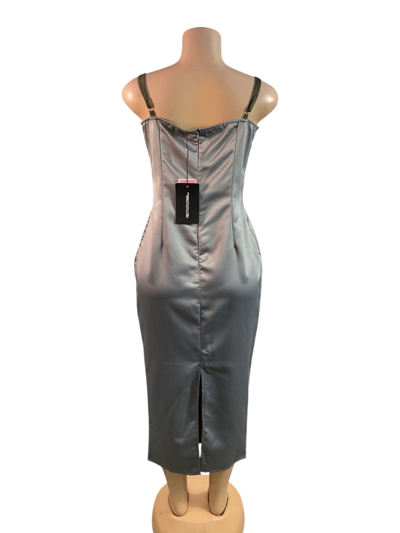 Vestido 8 (PRETTYLITTLETHING)