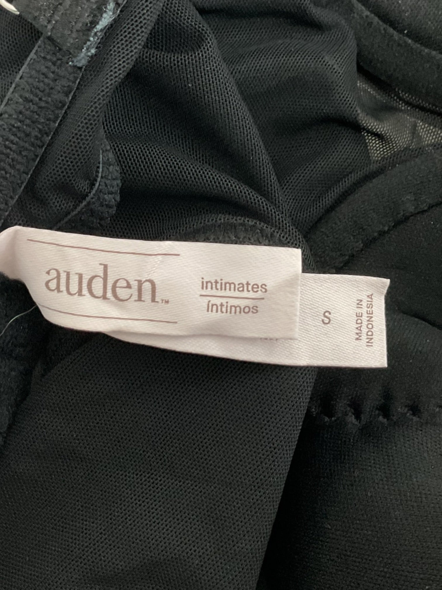 Lencería S (Auden)