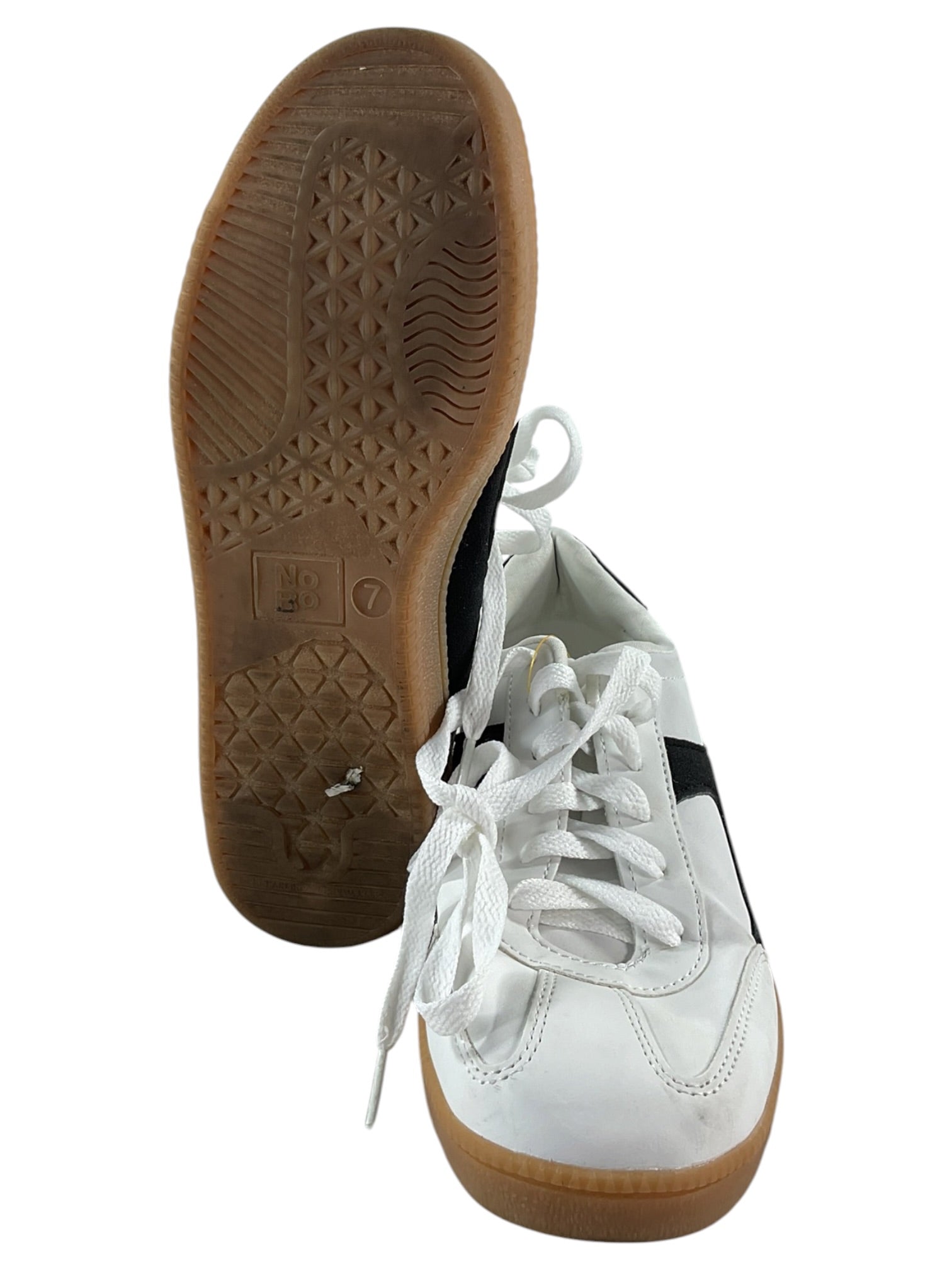 Tenis 7 (NOBO)