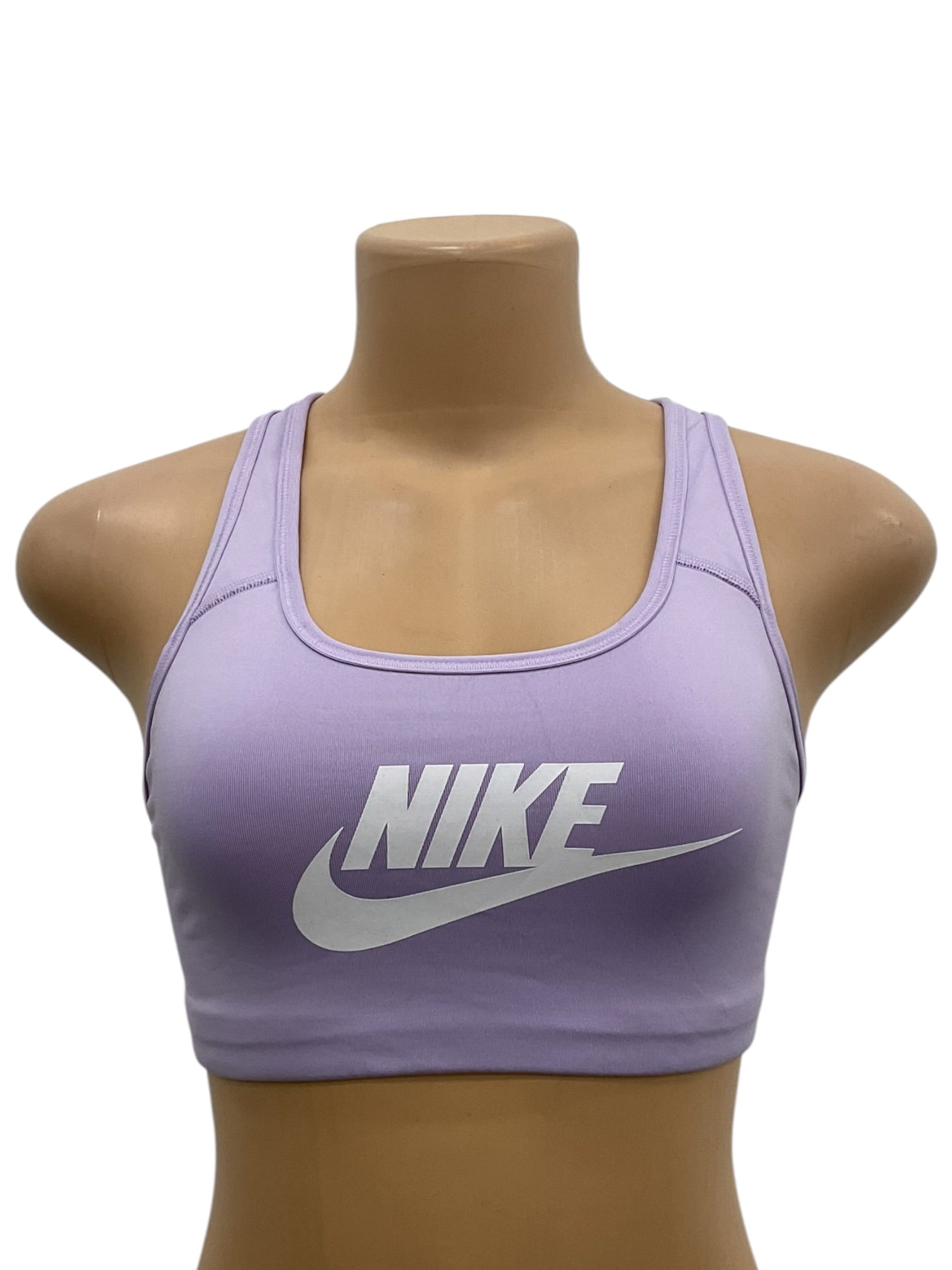 Top deportivo (Nike)