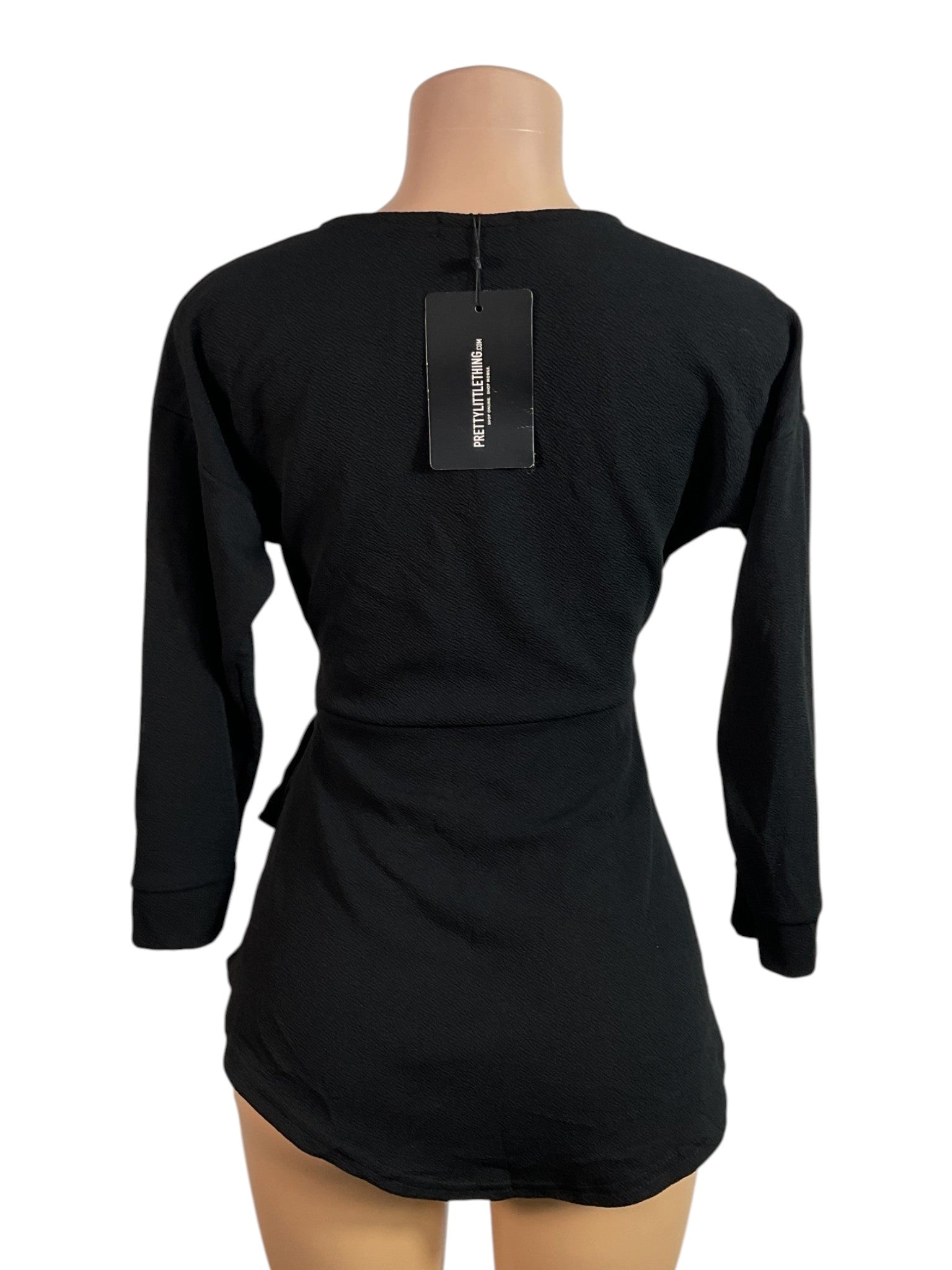 Blusa 6 (PRETTYLITTLETHING)