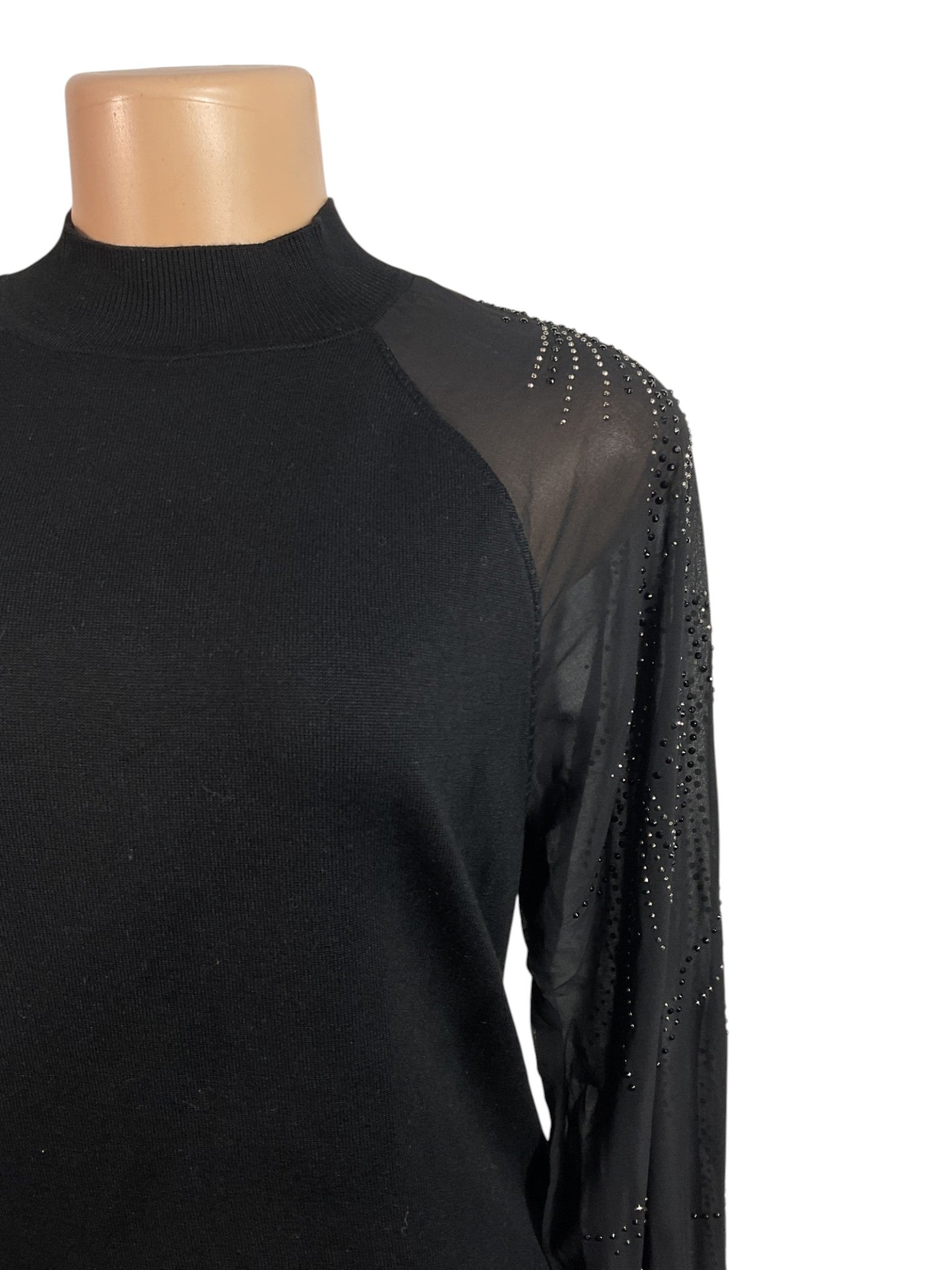 Blusa M (Adrianna Papel)