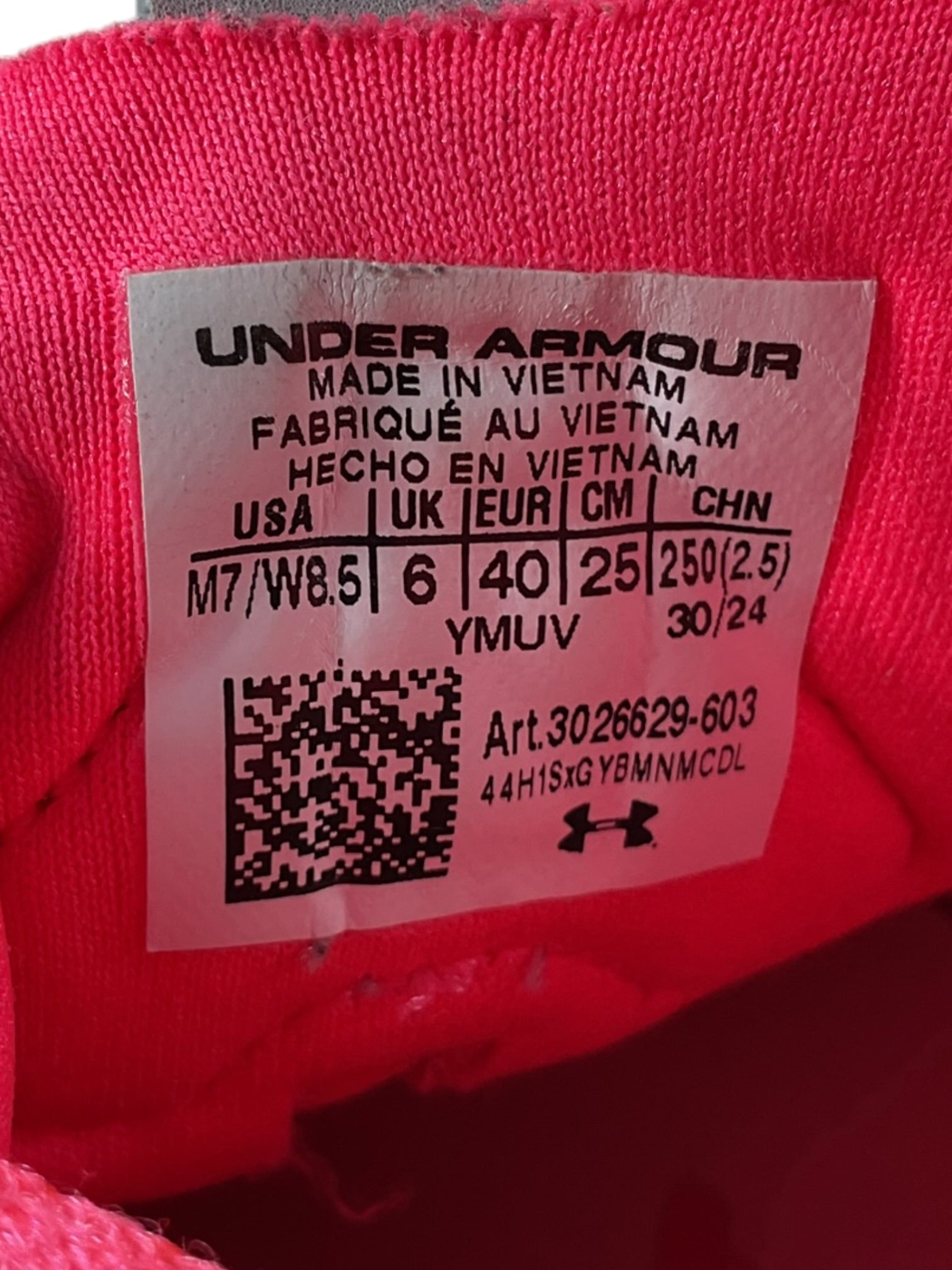 Tenis 8 (Under Armour)