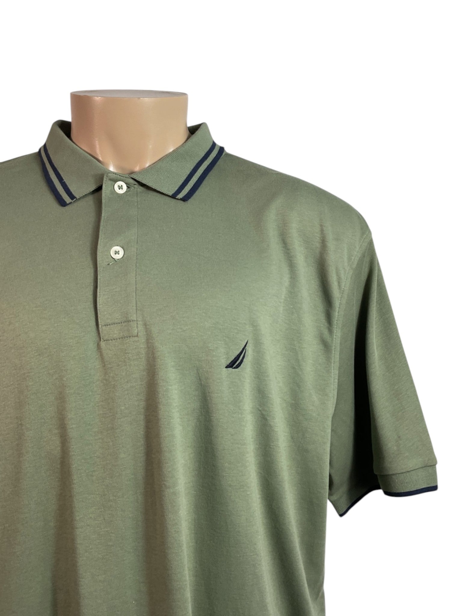 Camisa XXL (NAUTICA)