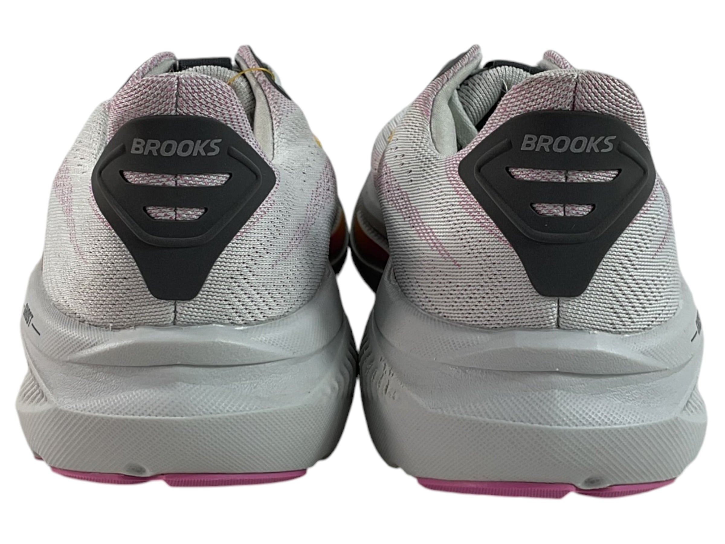Tenis 8 (Brooks)