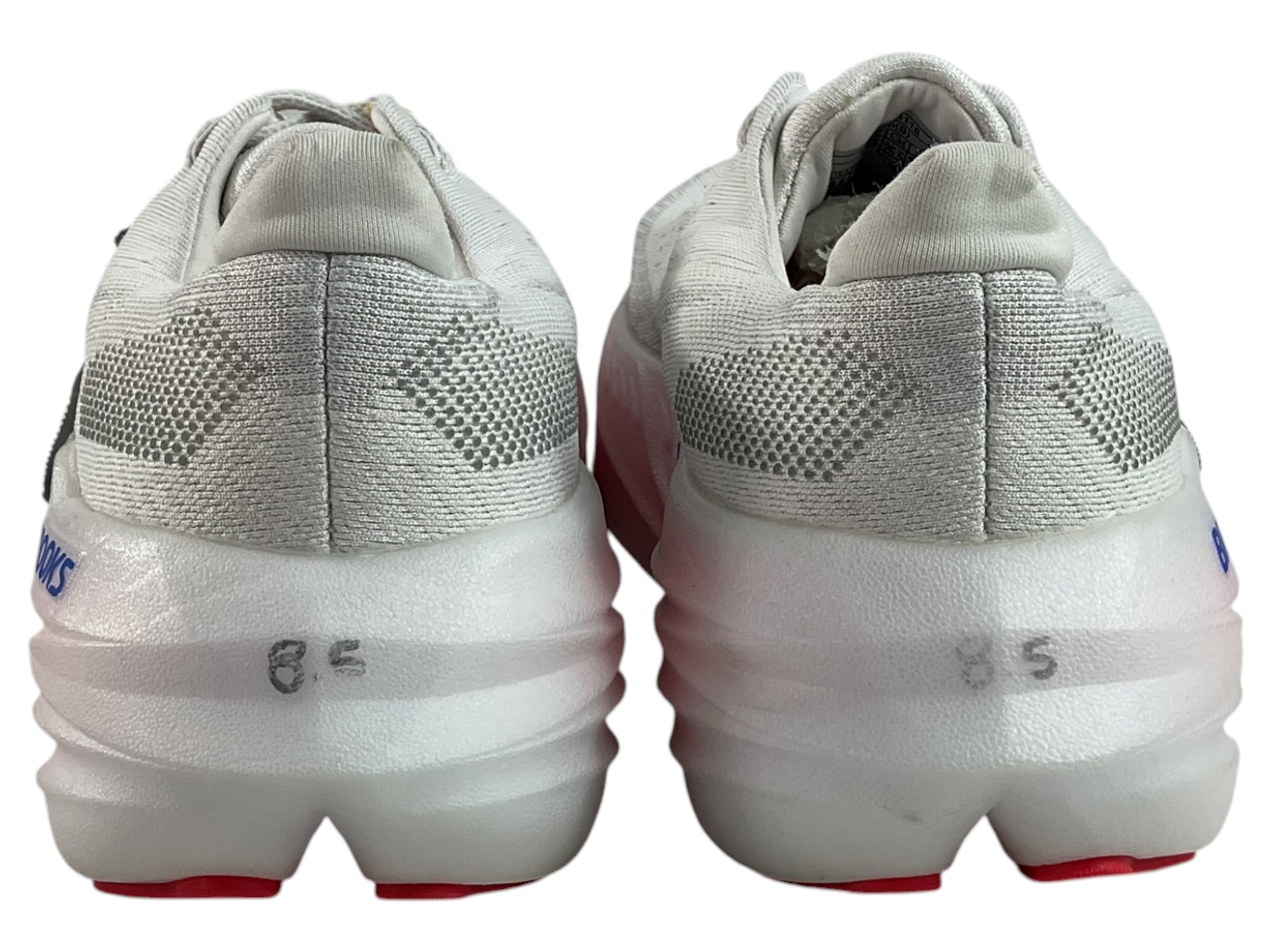 Tenis 8.5 (Brooks)