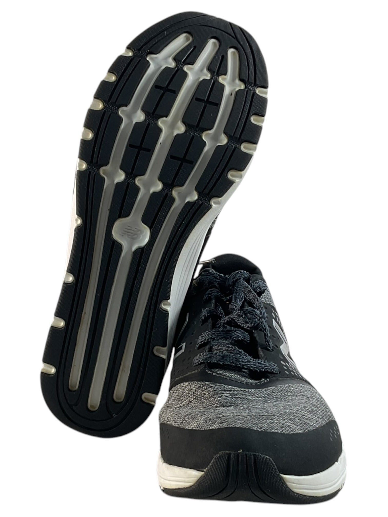 Tenis 9 (New Balance)