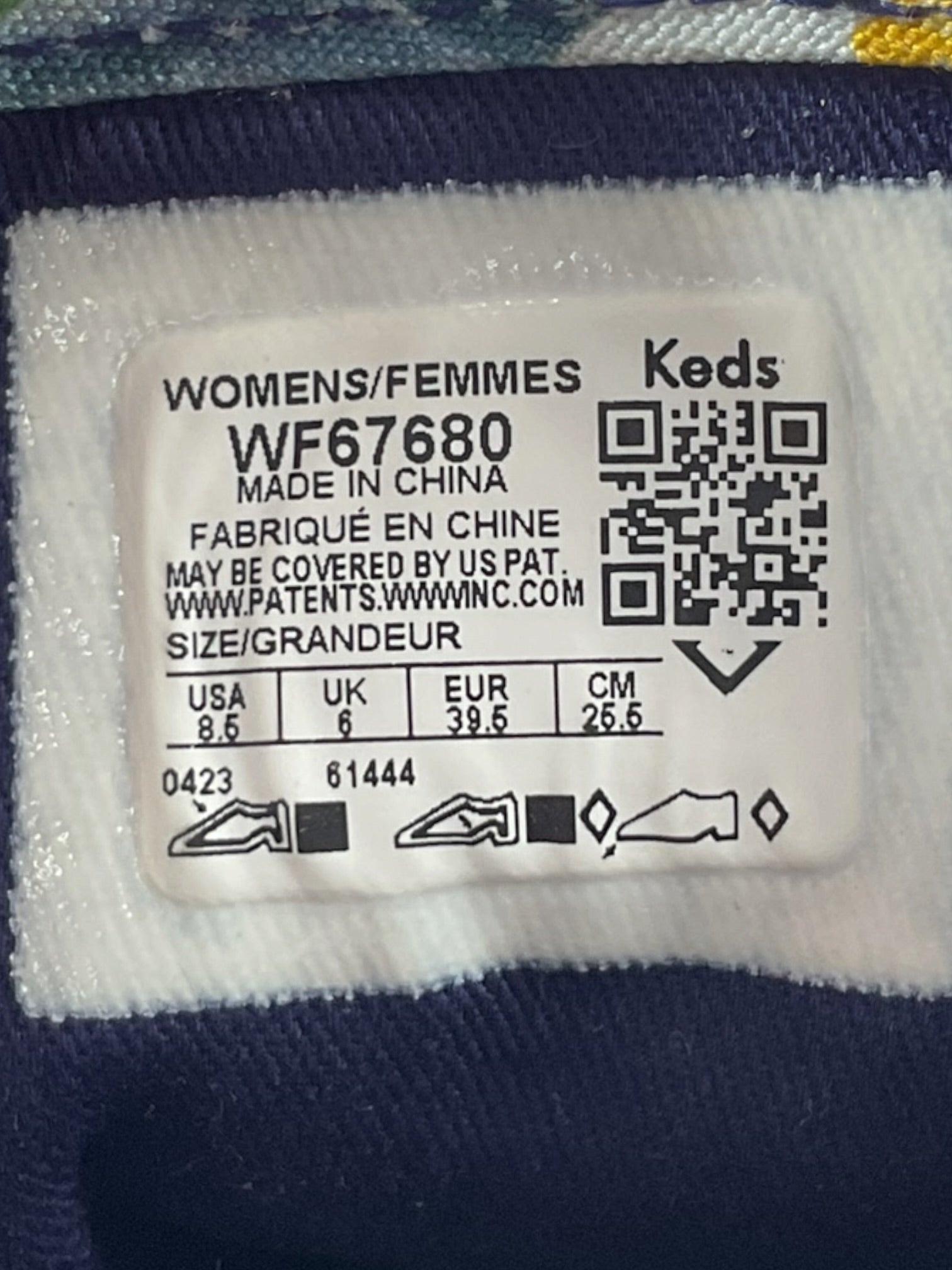 Tenis 8.5